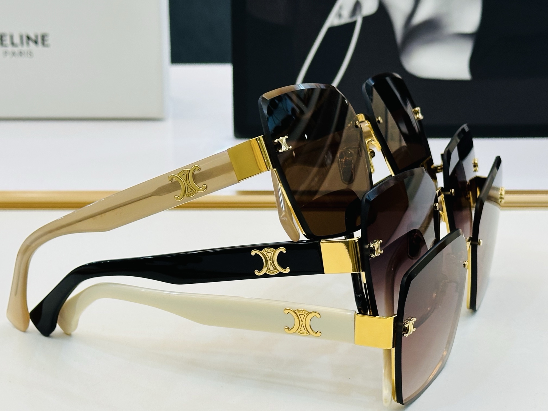 CELINE】赛琳 CL40237  Size：62口18-140 一直热销的款式，欧美风 光泽度好  