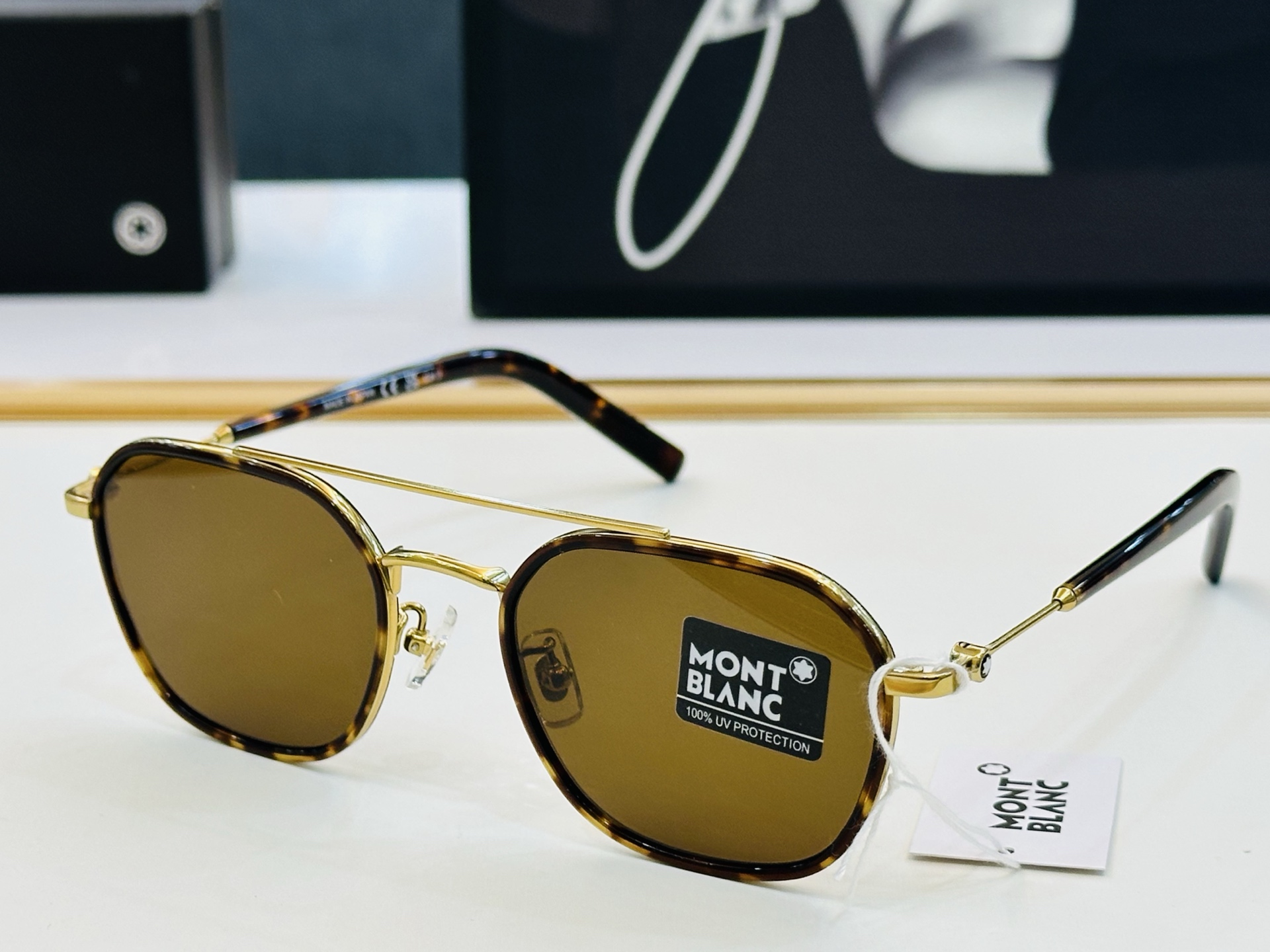 官网新品 MONTBLANC 万宝龙 MB0391 Size：51口21-145   做工精良 👍👍W 