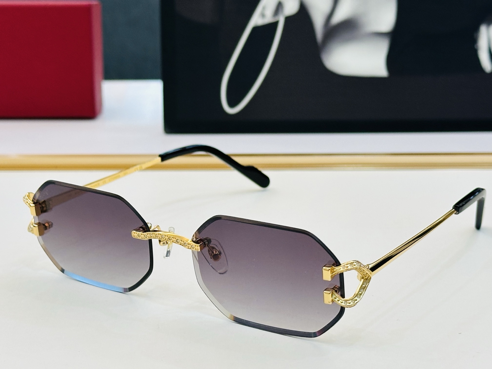 🆕 原版Cartie* 卡家 官网经典款 太阳镜 CT0589S Size：57口18-142  电镀工