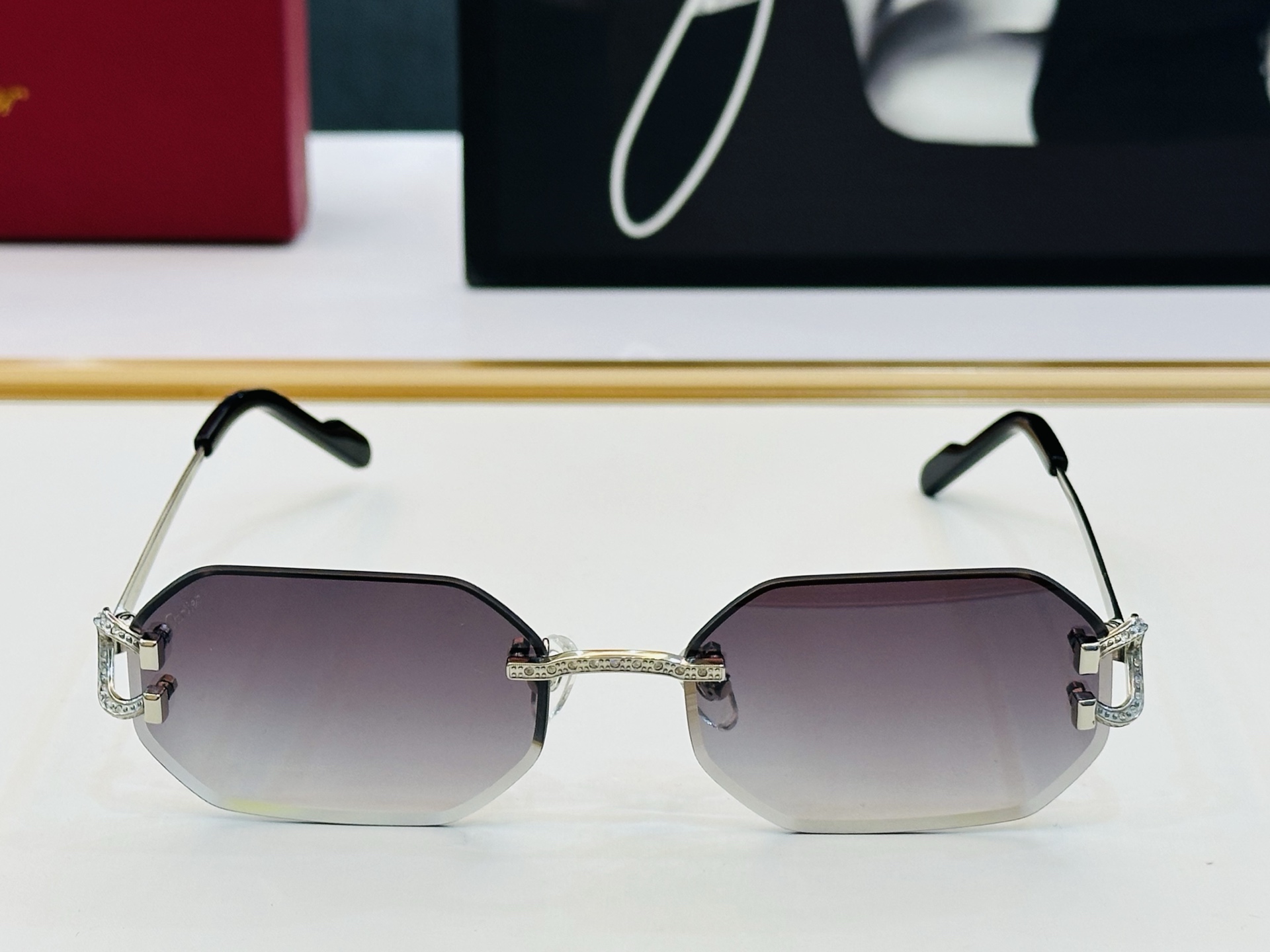 🆕 原版Cartie* 卡家 官网经典款 太阳镜 CT0589S Size：57口18-142  电镀工