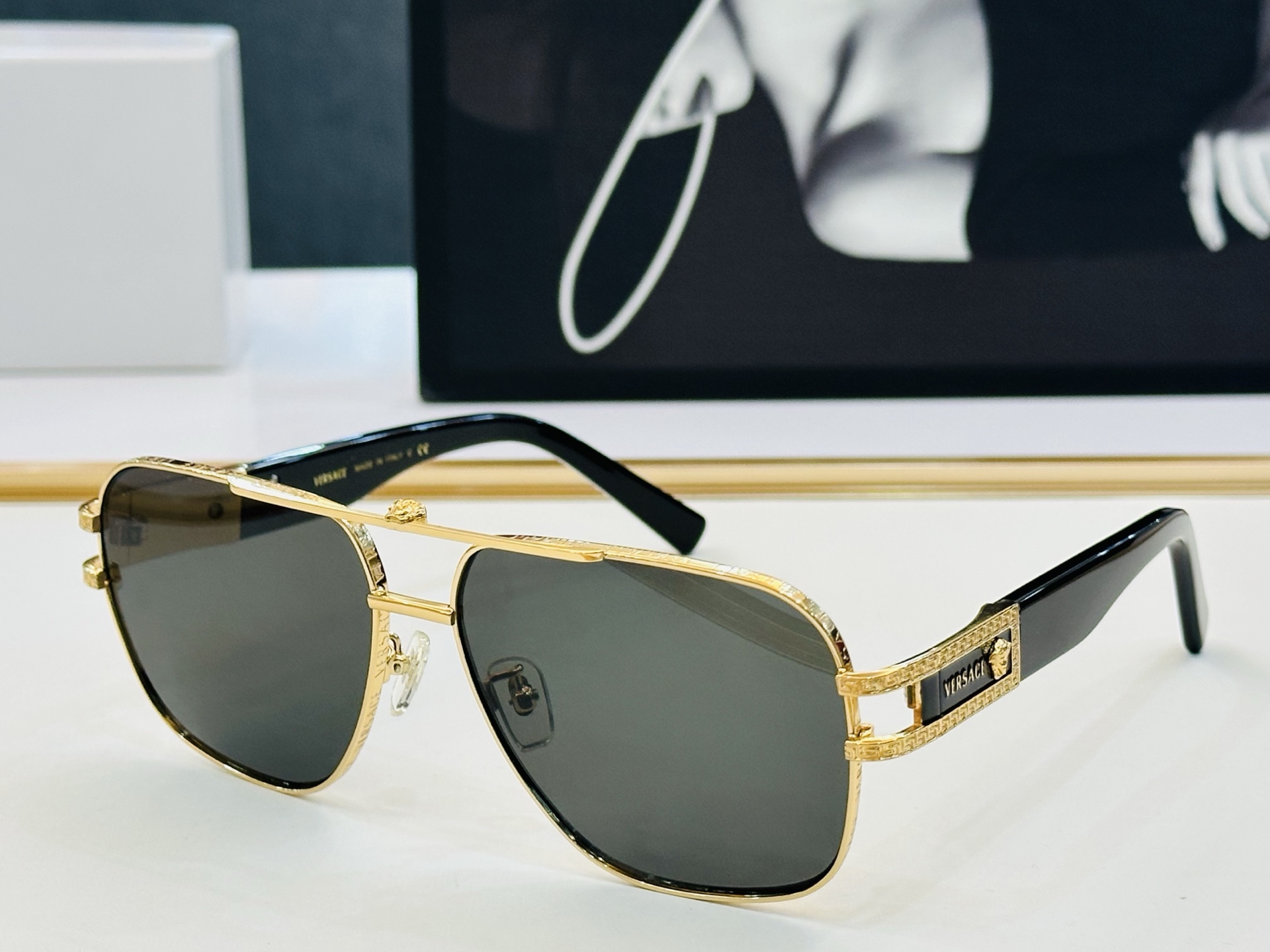 ❤️❤️范思家 VERSACE✨✨✨MODEL：VE5698 Size：61口14-145 ✨K 有范 