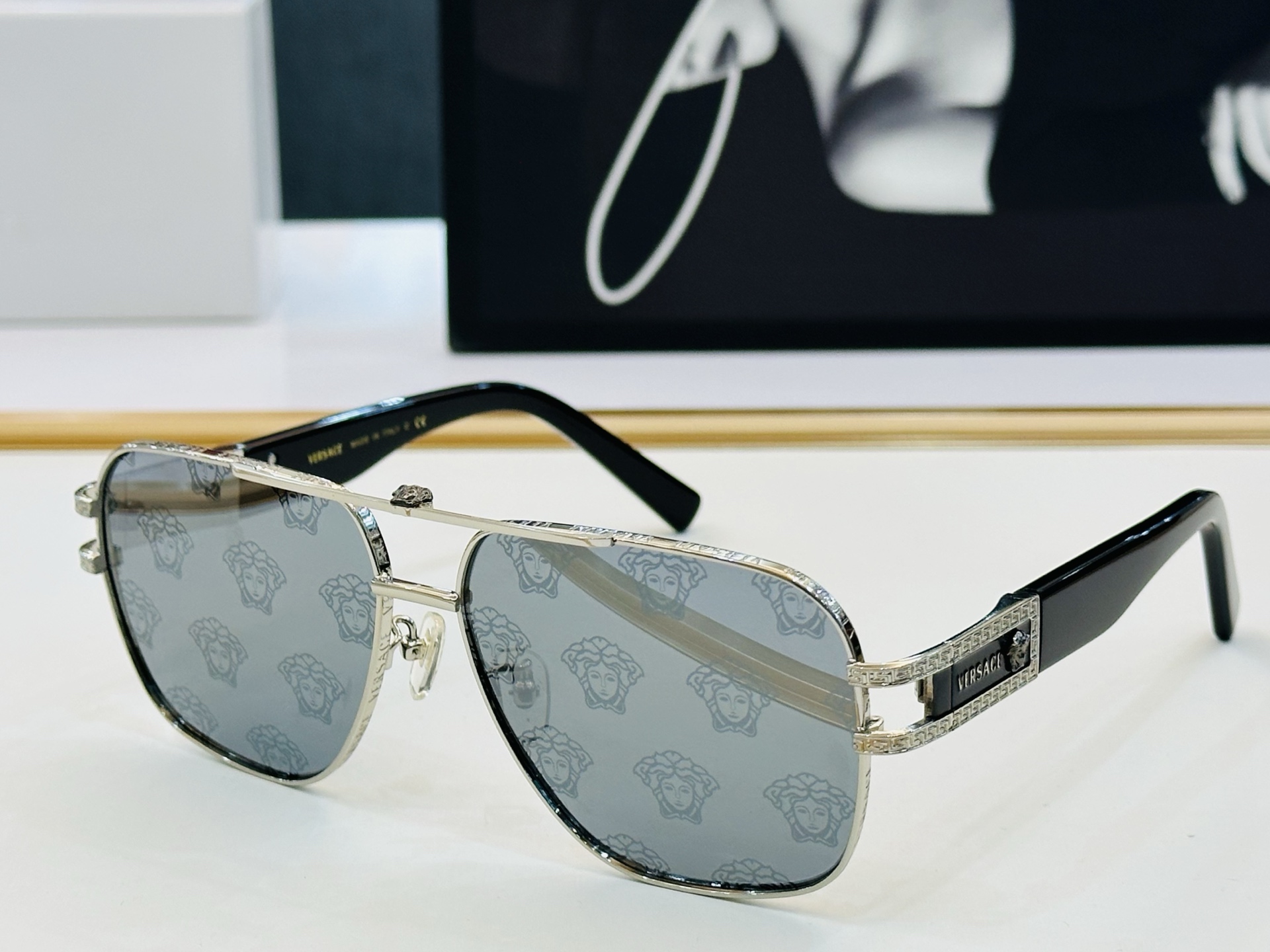 ❤️❤️范思家 VERSACE✨✨✨MODEL：VE5698 Size：61口14-145 ✨K 有范 