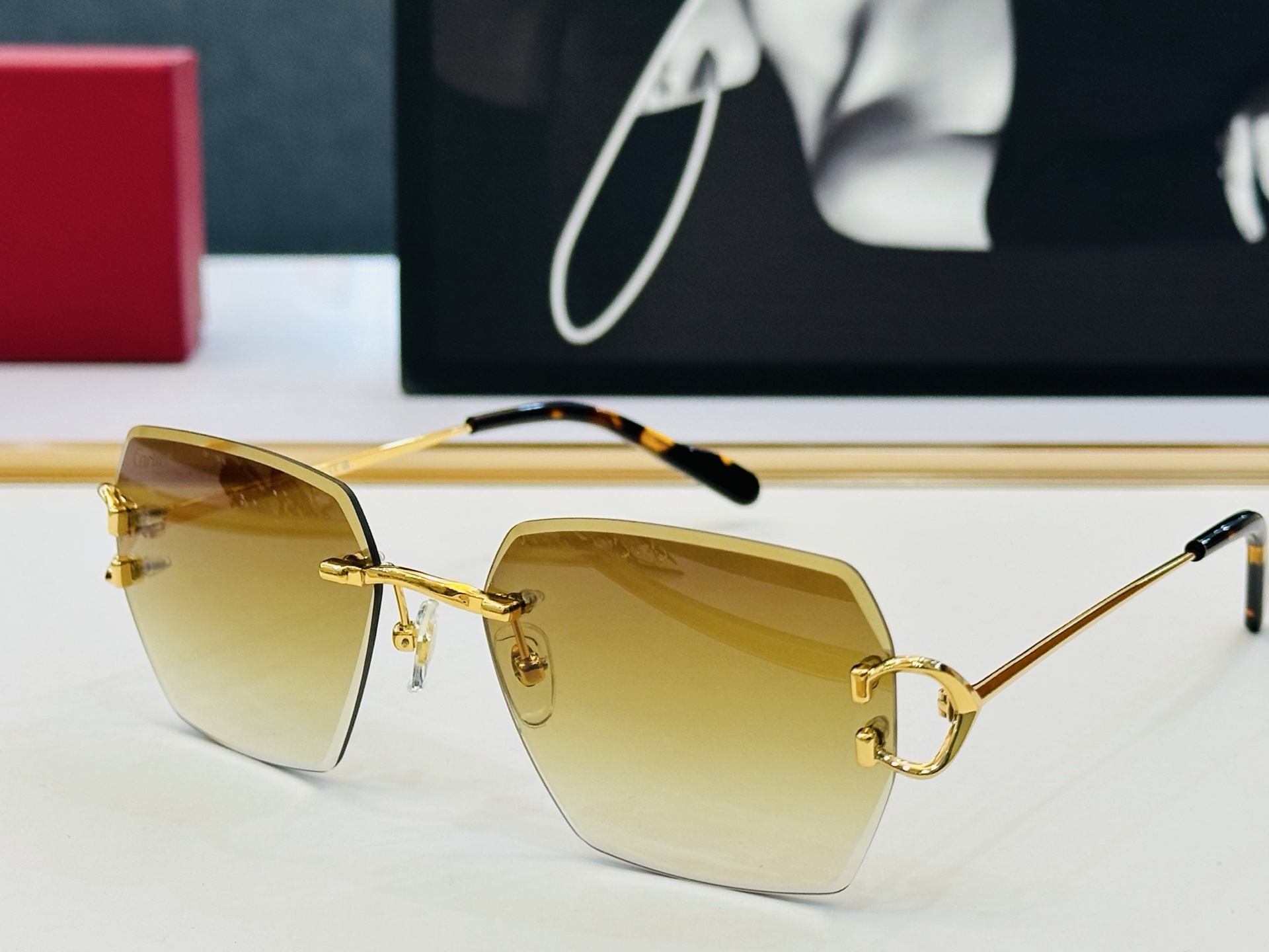 Cartie* 卡家 太阳镜 ESW00684 Size：58口19-145 工艺精湛气质十足！C男女同