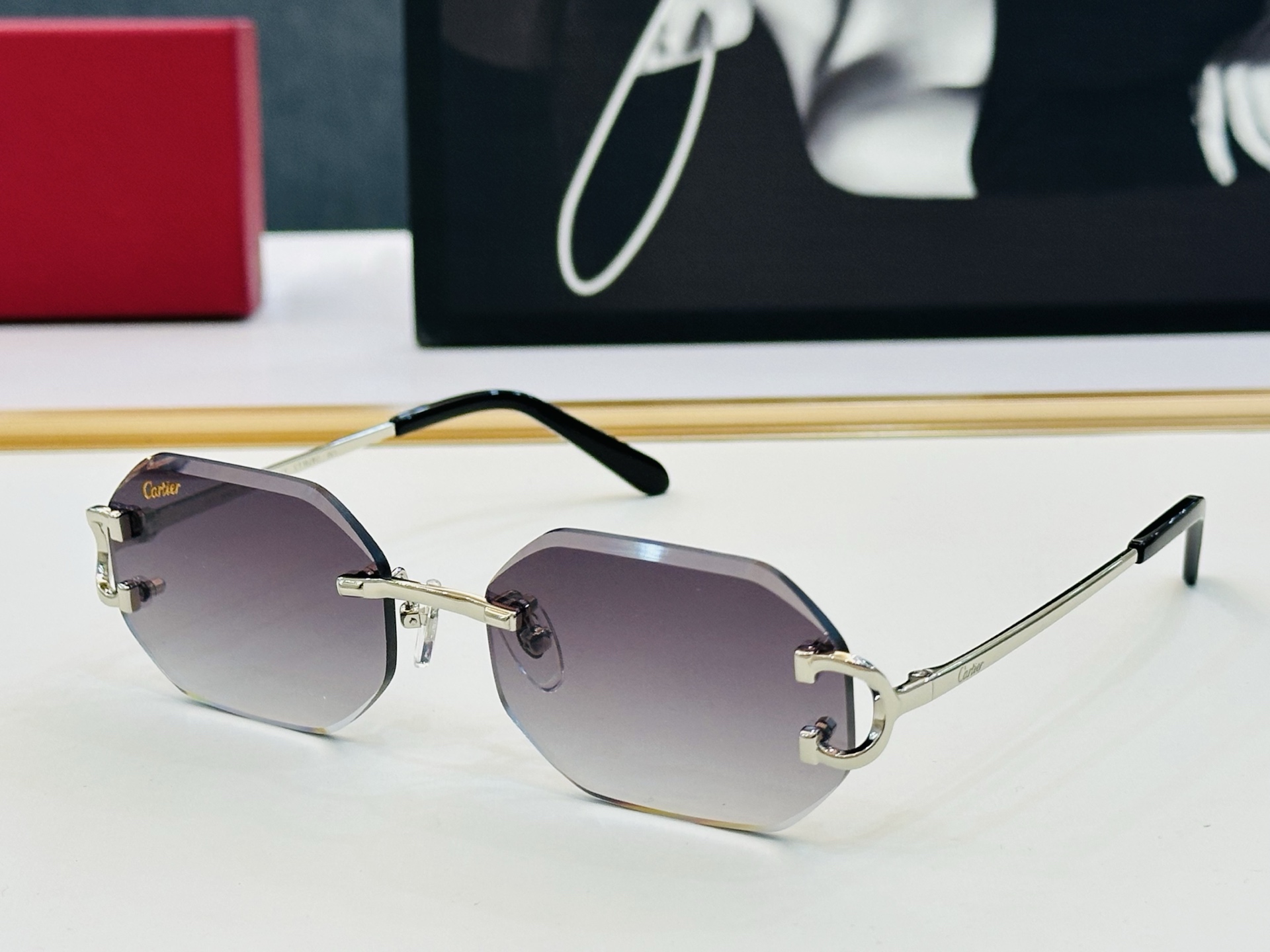 🆕 原版Cartie* 卡家 官网经典款 太阳镜 CT1628 Size：56口17-135  电镀工艺