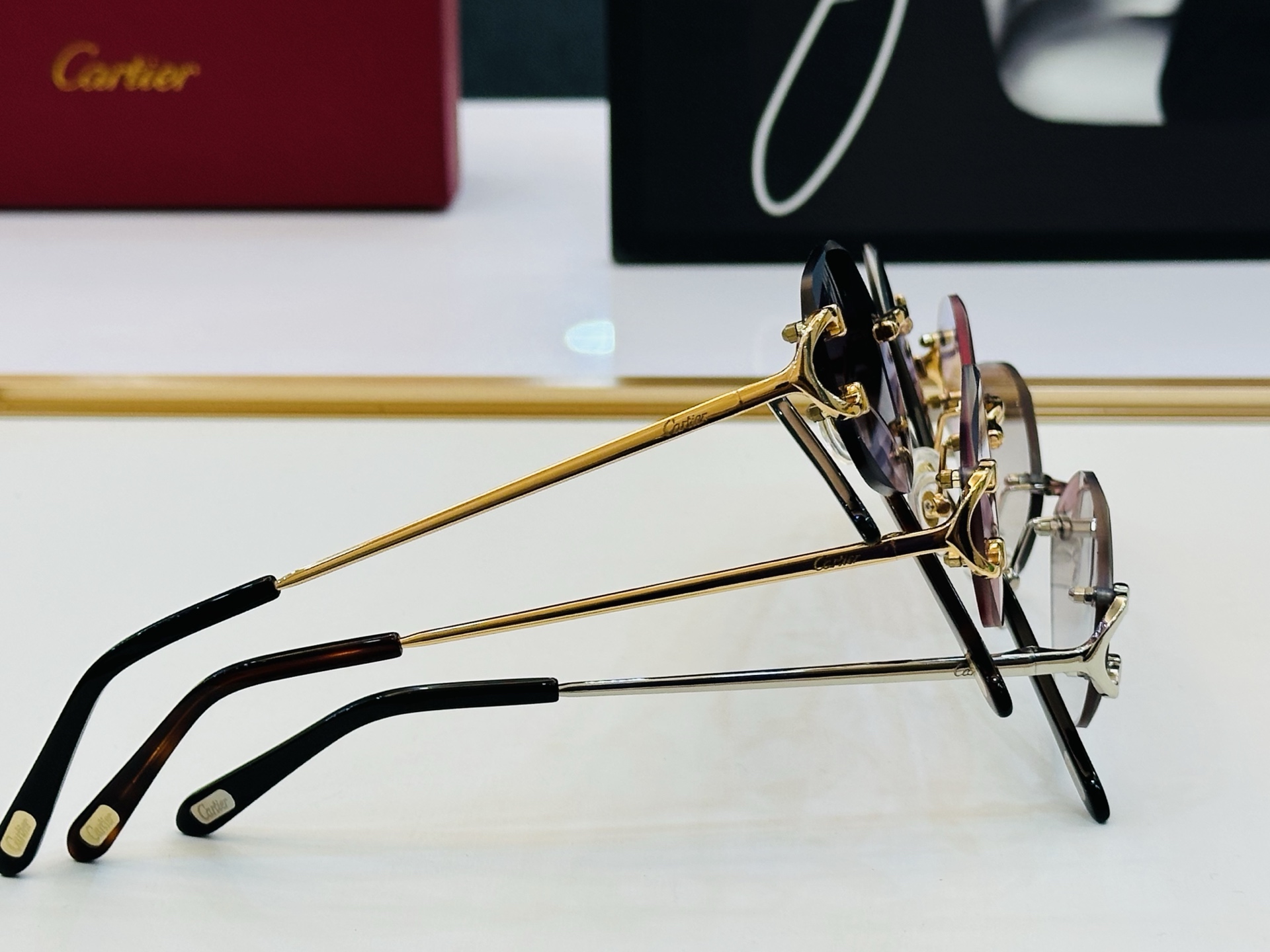 🆕 原版Cartie* 卡家 官网经典款 太阳镜 CT0092 Size：55口18-135  电镀工艺