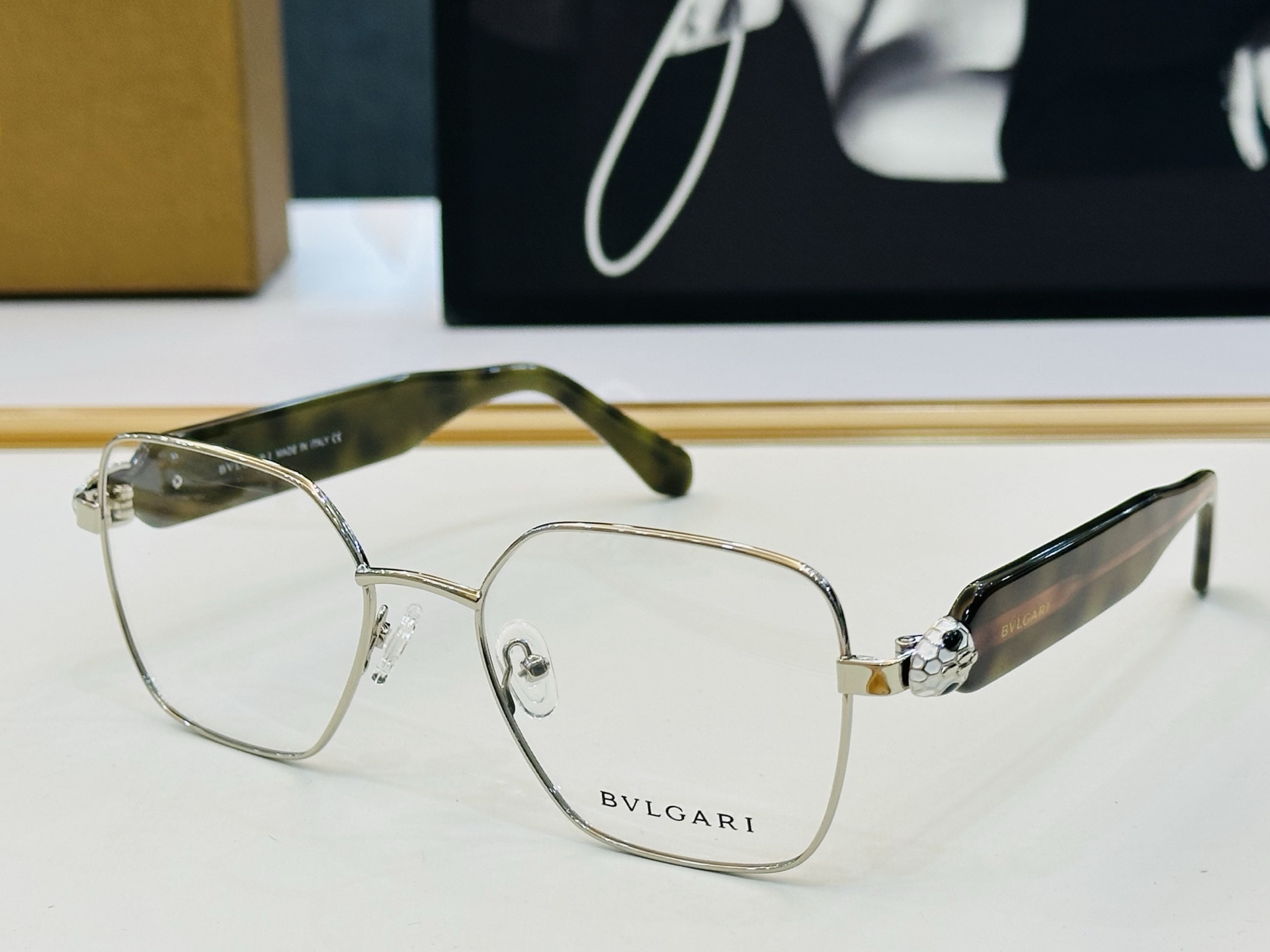 🆕款 官网同售 宝格家 BV50003  👍 Size ：54口19-145 绝对要买😎品质非常完美 L
