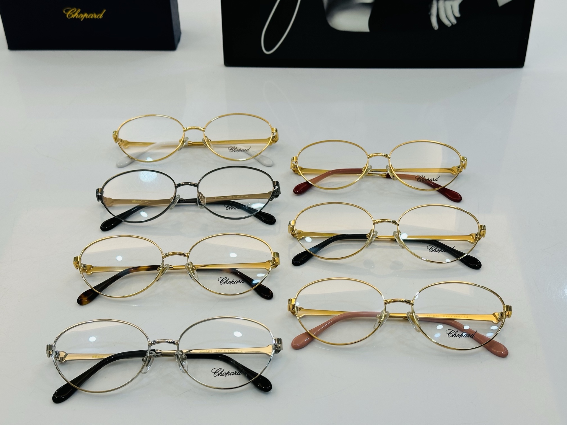 原版 ChoPard肖邦 MODEL SCHG973 Size：57口17-142 以现代时尚的设计风格