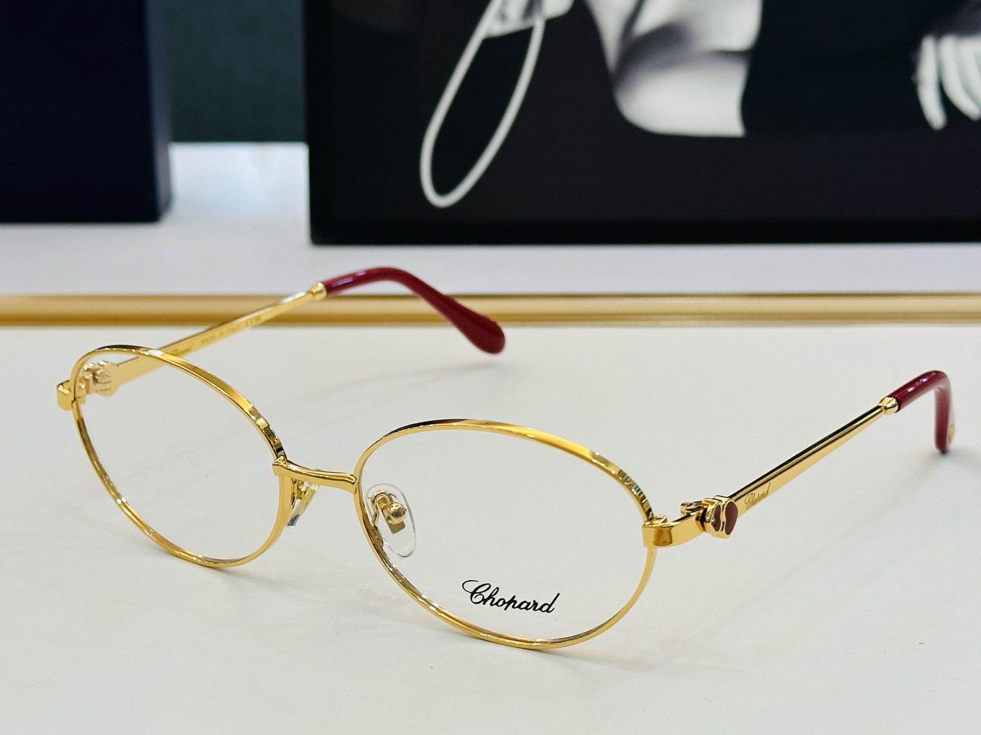 原版 ChoPard肖邦 MODEL SCHG973 Size：57口17-142 以现代时尚的设计风格