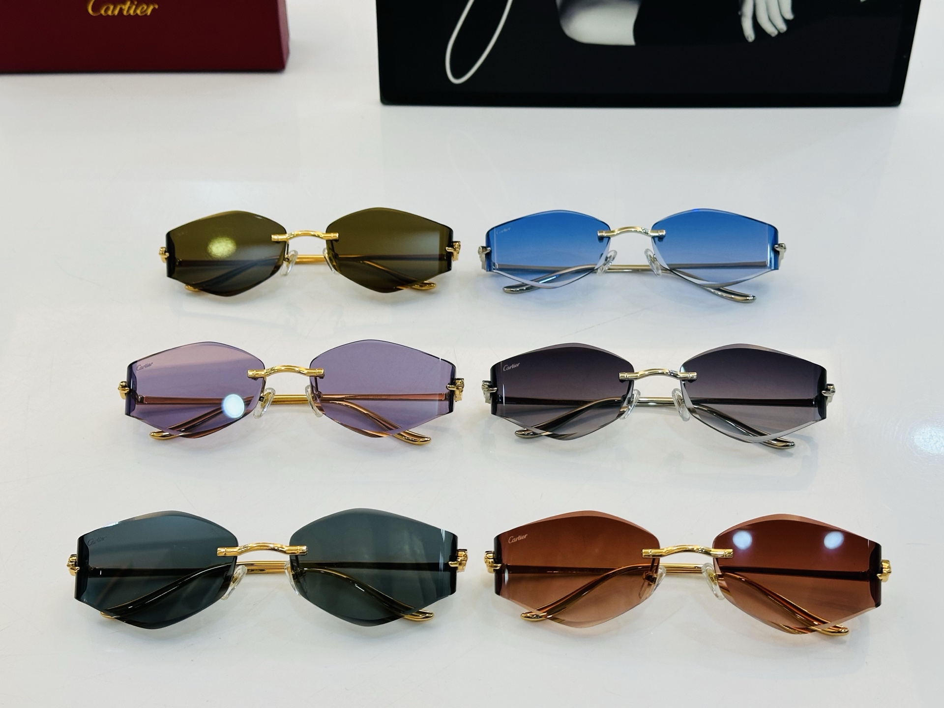 🆕 原版Cartie* 卡家 官网经典款 太阳镜 CT0684S Size：59口18-135 电镀工艺