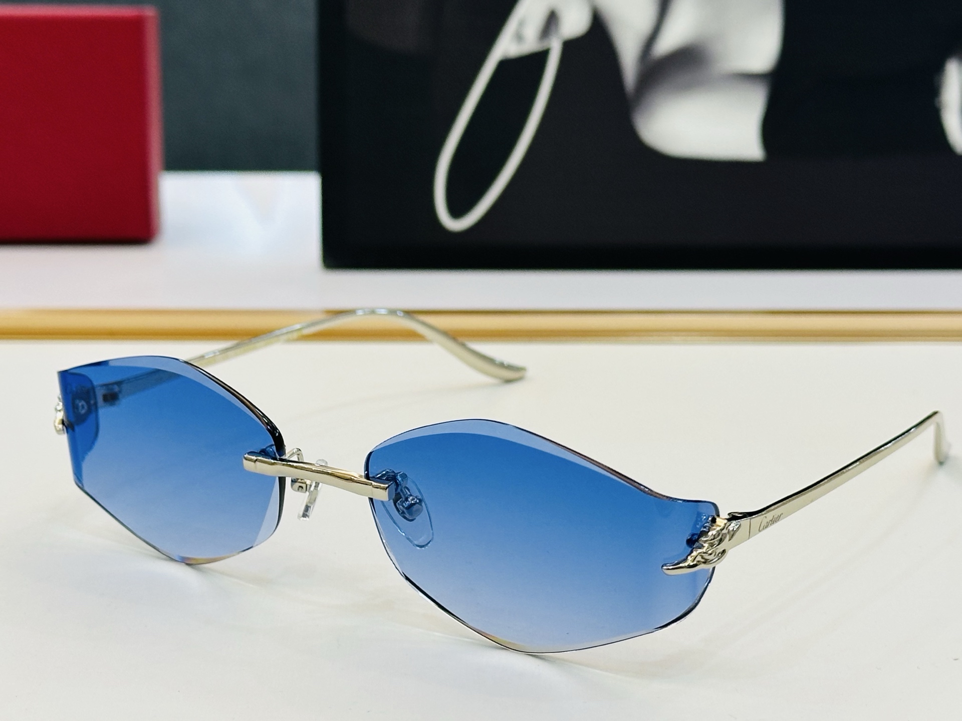 🆕 原版Cartie* 卡家 官网经典款 太阳镜 CT0684S Size：59口18-135 电镀工艺