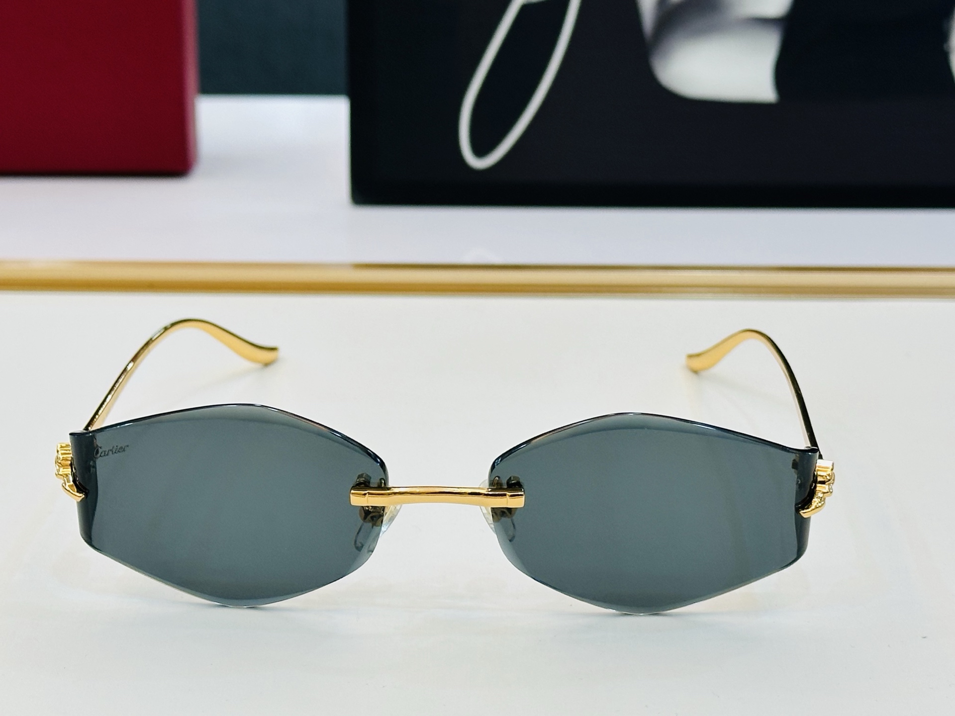 🆕 原版Cartie* 卡家 官网经典款 太阳镜 CT0684S Size：59口18-135 电镀工艺