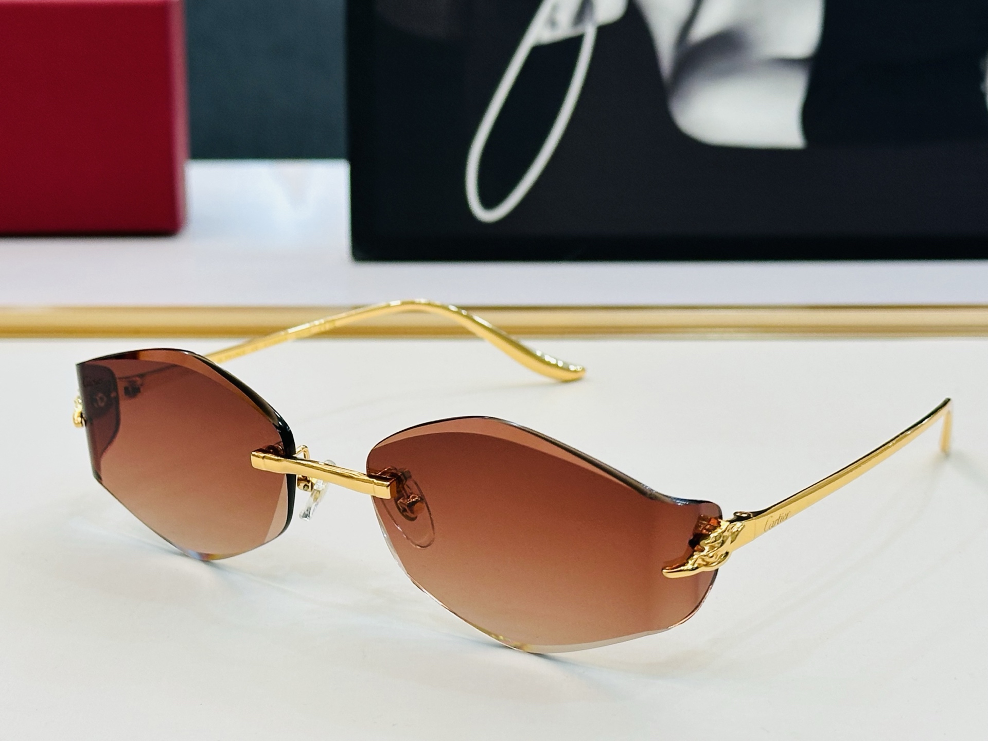 🆕 原版Cartie* 卡家 官网经典款 太阳镜 CT0684S Size：59口18-135 电镀工艺