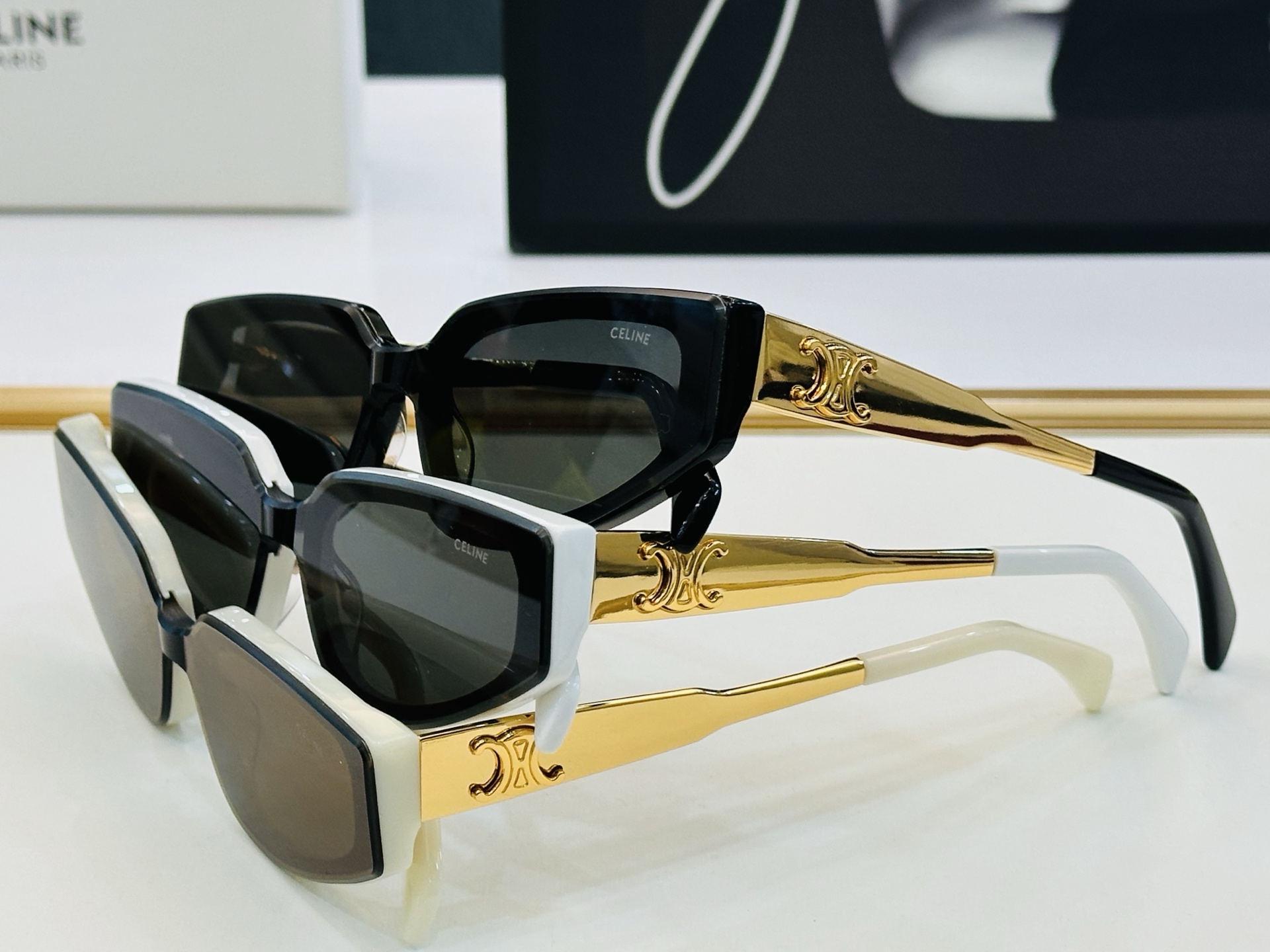 【CELINE】赛琳 CL42098U Size：51口21-145 一直热销的款式 欧美风 光泽度好 