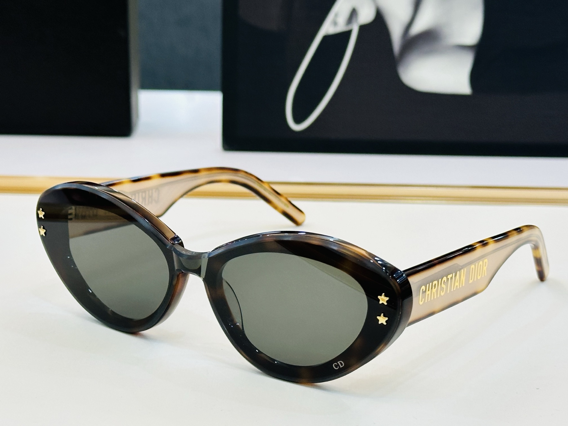 🔻🔻🔻DIO* 迪家 DSGTA33UCR Size：54口20-140 春夏款墨镜 😎🔆 XL搭配镜腿