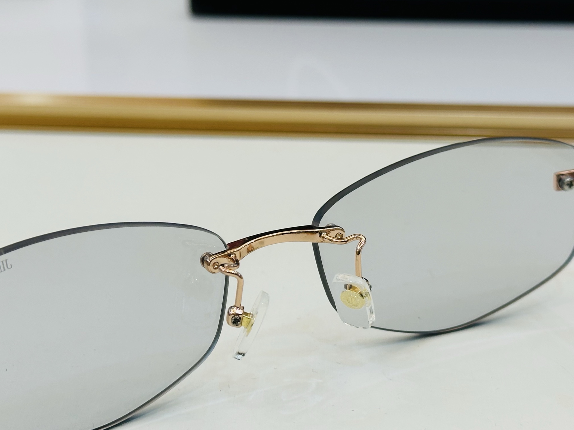 JIMMY CHO* 吉米家 JC4013   Size：57口17-140 新款  坚持一如既往最高品