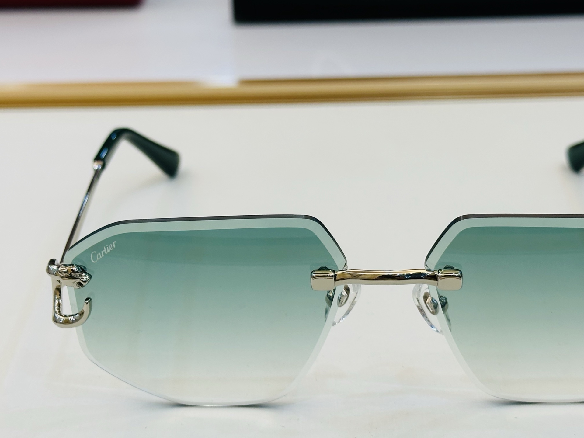 🆕 原版Cartie* 卡家 官网经典款 太阳镜 CT0634S Size：58口17-140 电镀工艺