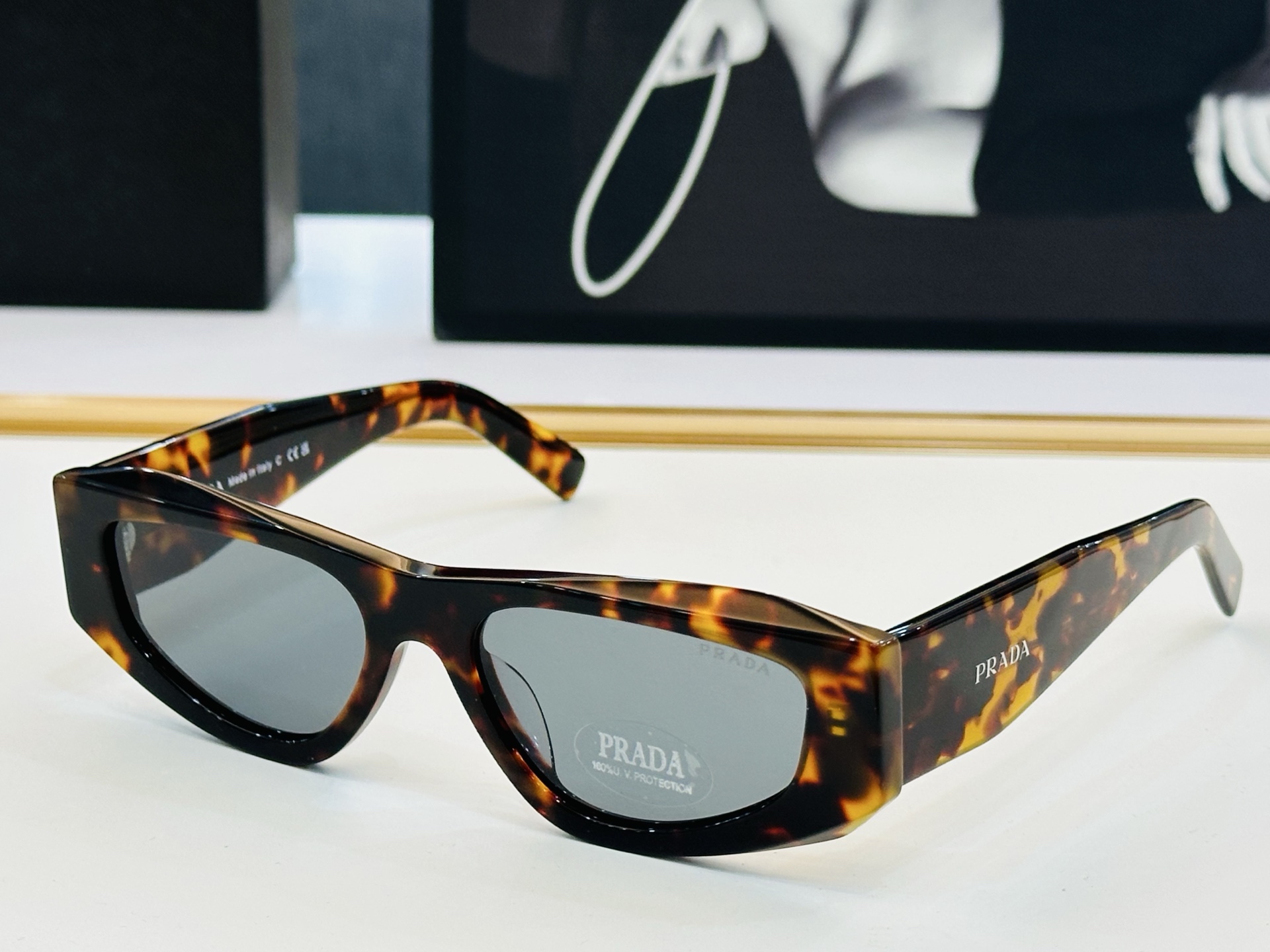🔺PRAD*🔻普家 OPR B19S Size：52口17-145   眼镜系列堪称精湛制作 彰显独特个