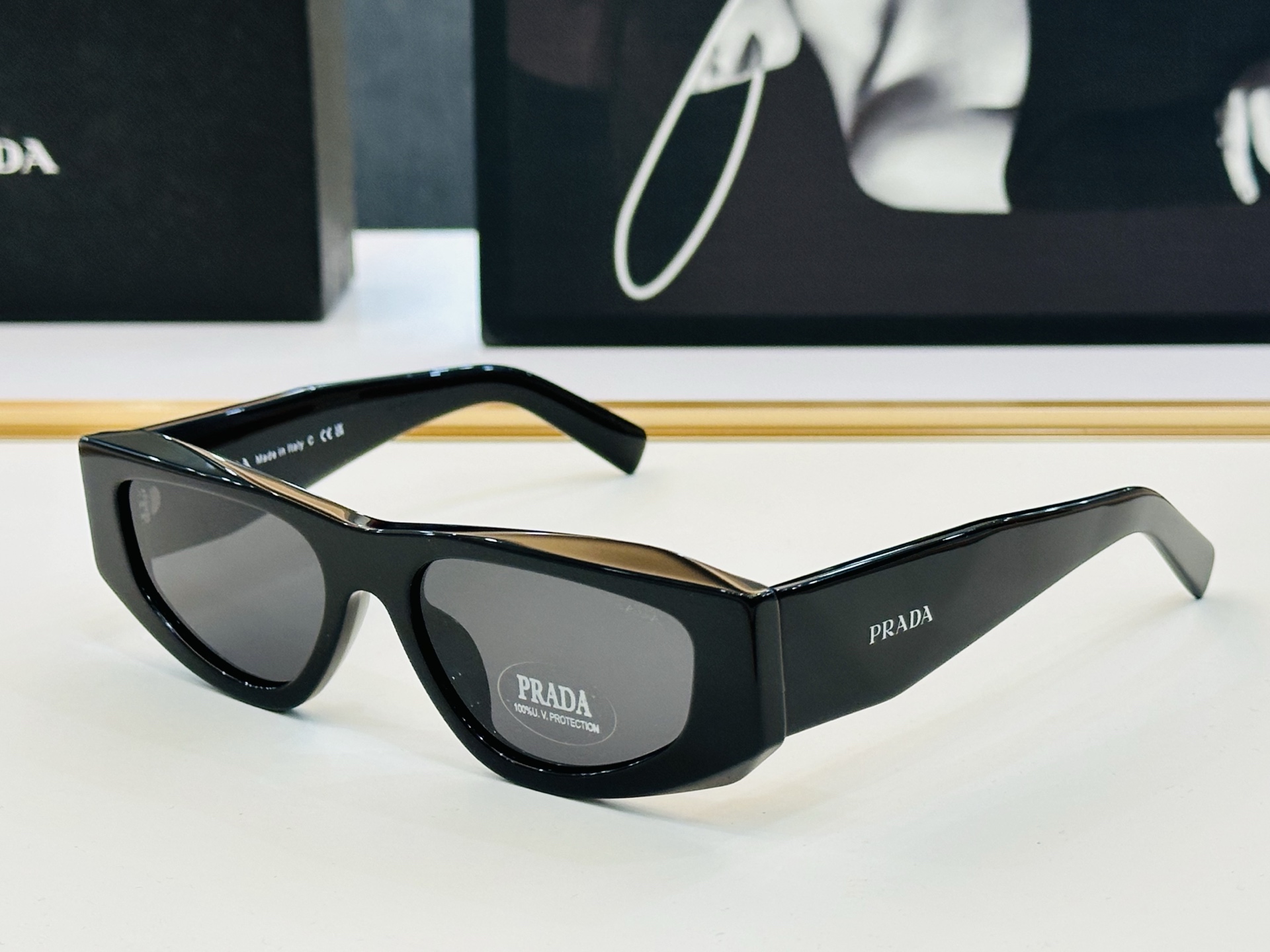 🔺PRAD*🔻普家 OPR B19S Size：52口17-145   眼镜系列堪称精湛制作 彰显独特个