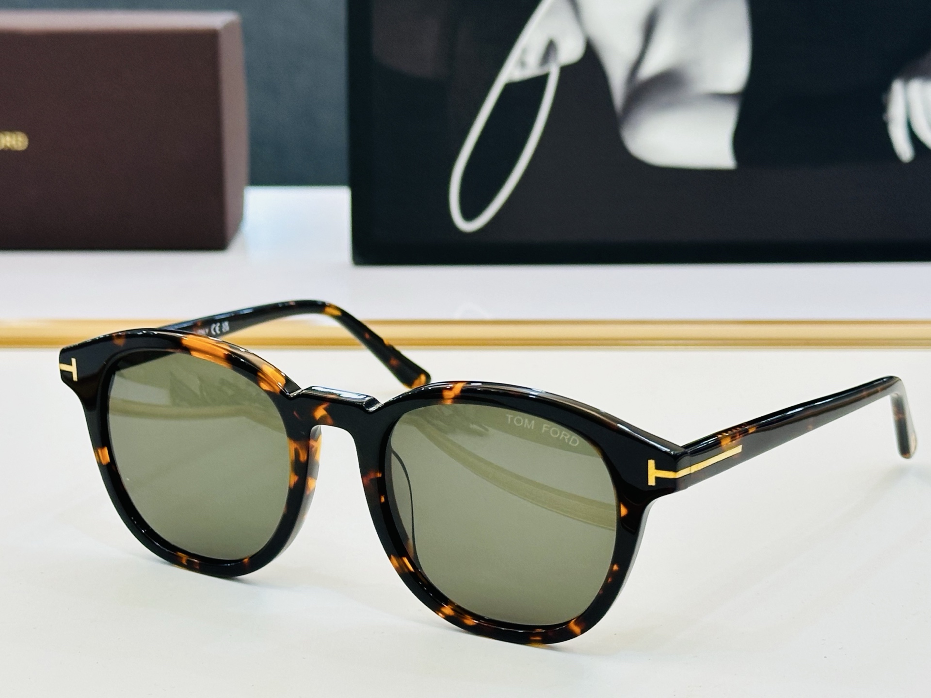 🔺TOM FOR*🔻 汤姆家 官网新款 FT0752 Size：52口21-145 经典时尚 🔝🔝C采用