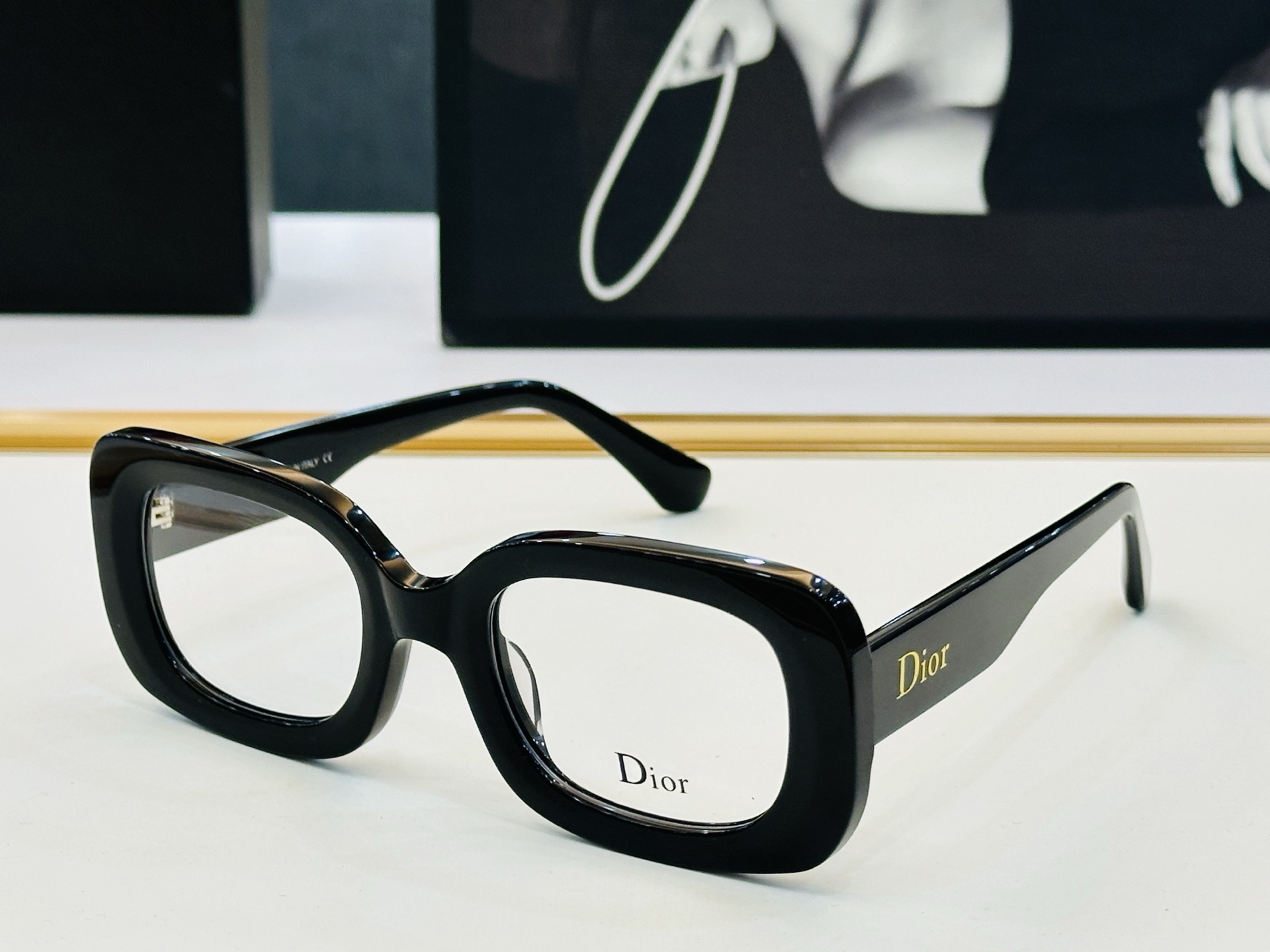 推荐 Dio* 迪家 CD6010 Size：50口23-148   时尚达人超爱💞 J时尚百搭 配光架