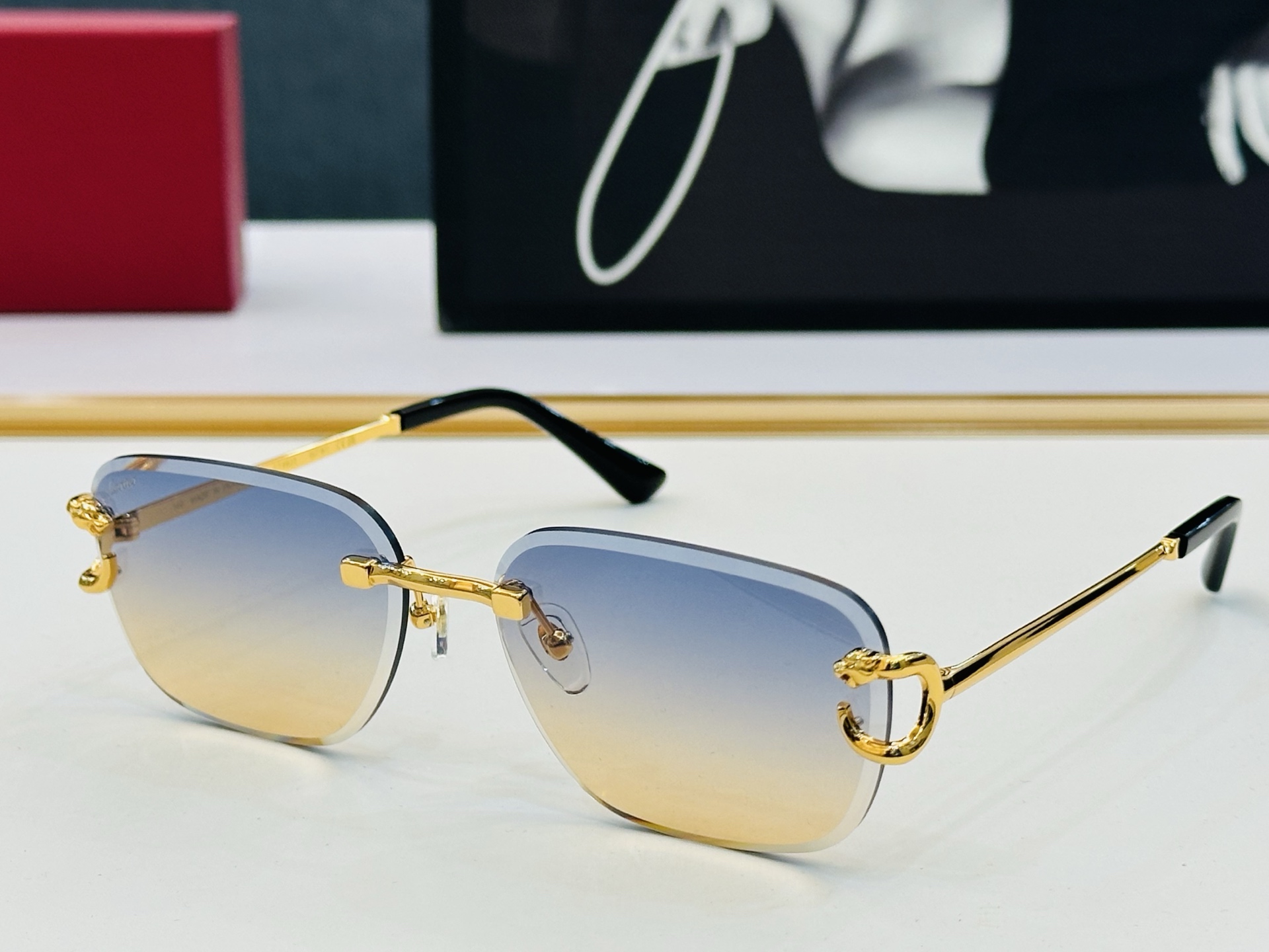🆕 原版Cartie* 卡家 官网经典款 太阳镜 CT8823 Size：59口16-140 电镀工艺精