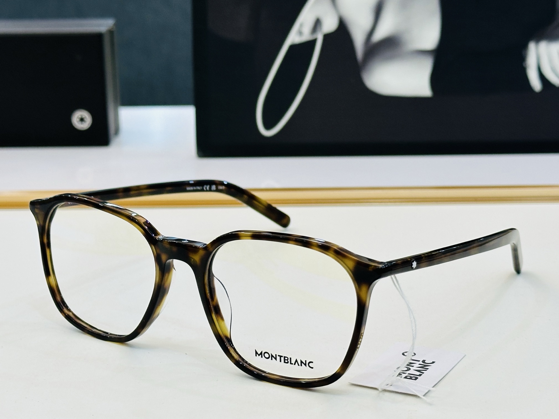 官网新品 MONTBLANC 万宝龙 MB0420SK  Size：55口19-145   做工精良 👍