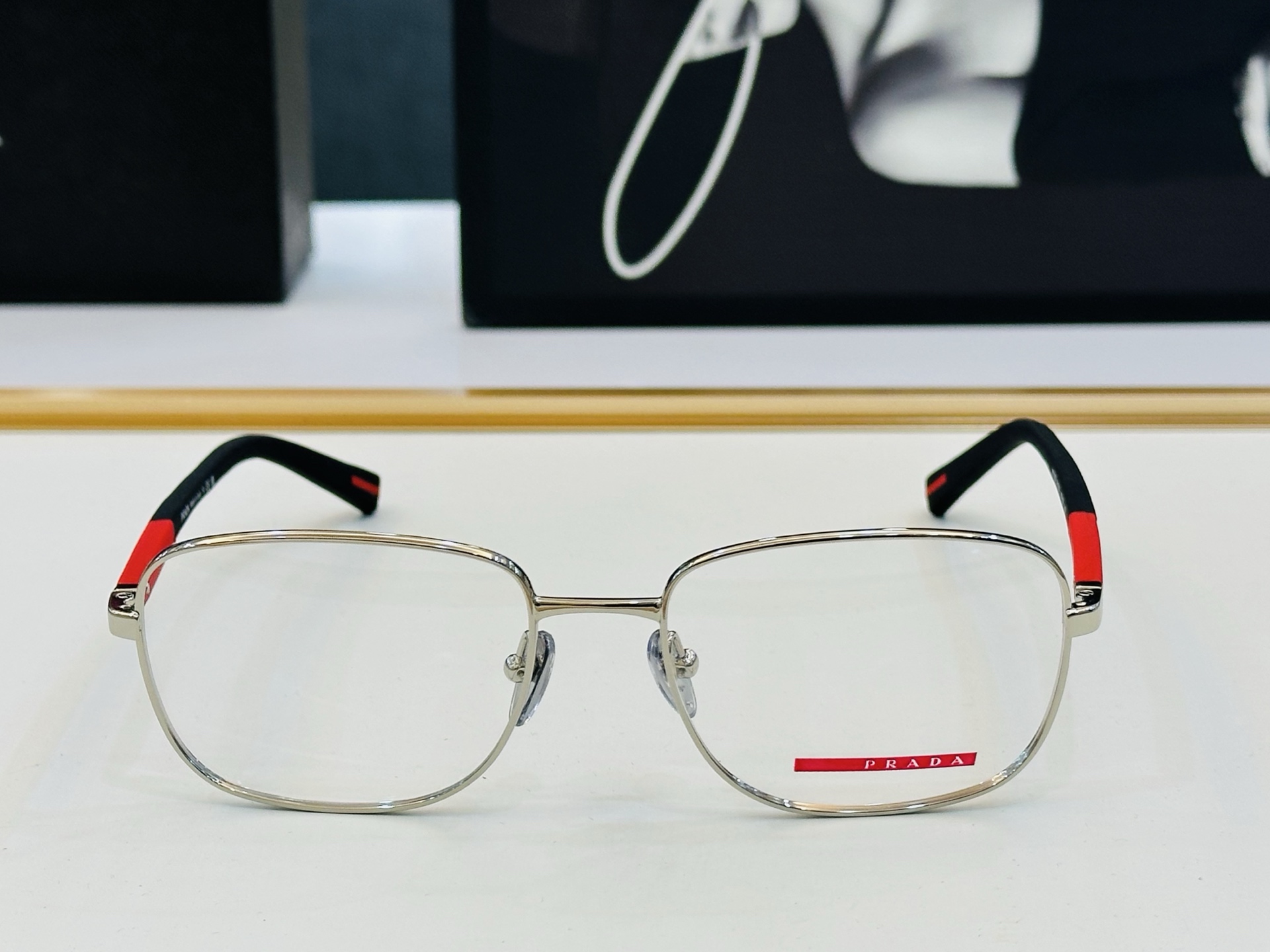 🔺PRAD*🔻普家 VPS52Q Size：54口19-145 眼镜系列堪称精湛制作 彰显独特个 W 最