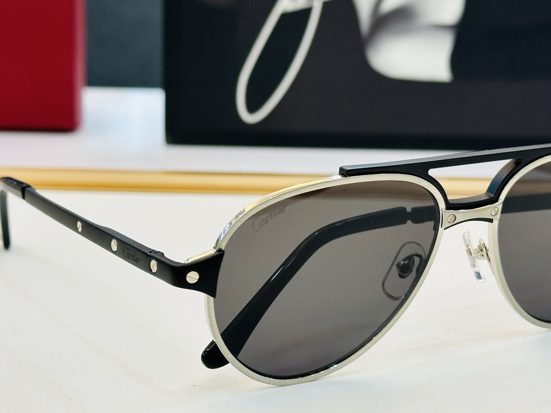 Cartie* 卡家 太阳镜 CT0476S  Size：59口17-145 电镀工艺精湛气质十足！CC