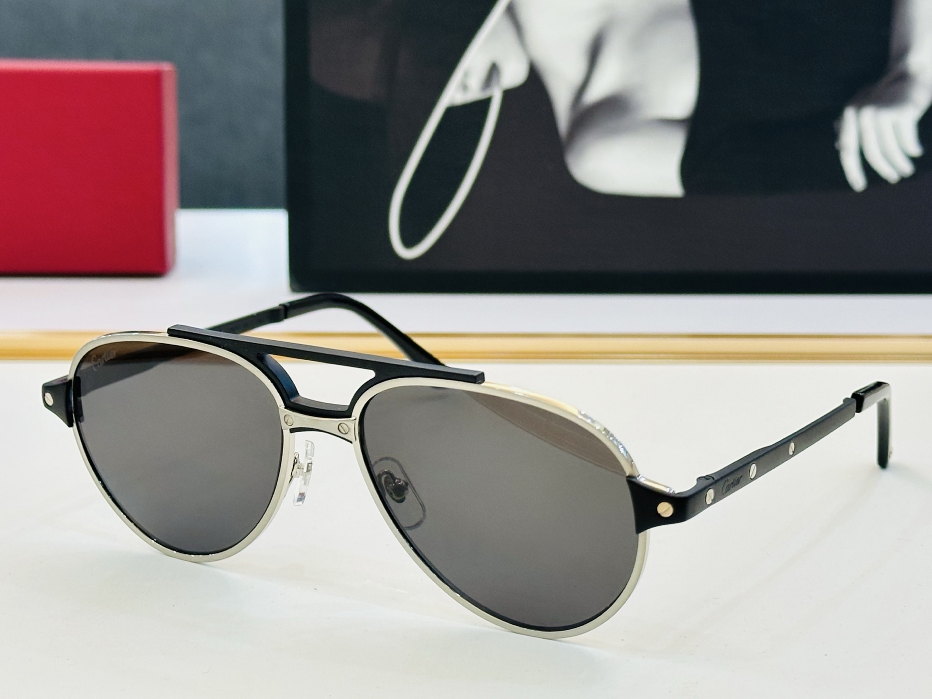 Cartie* 卡家 太阳镜 CT0476S  Size：59口17-145 电镀工艺精湛气质十足！CC