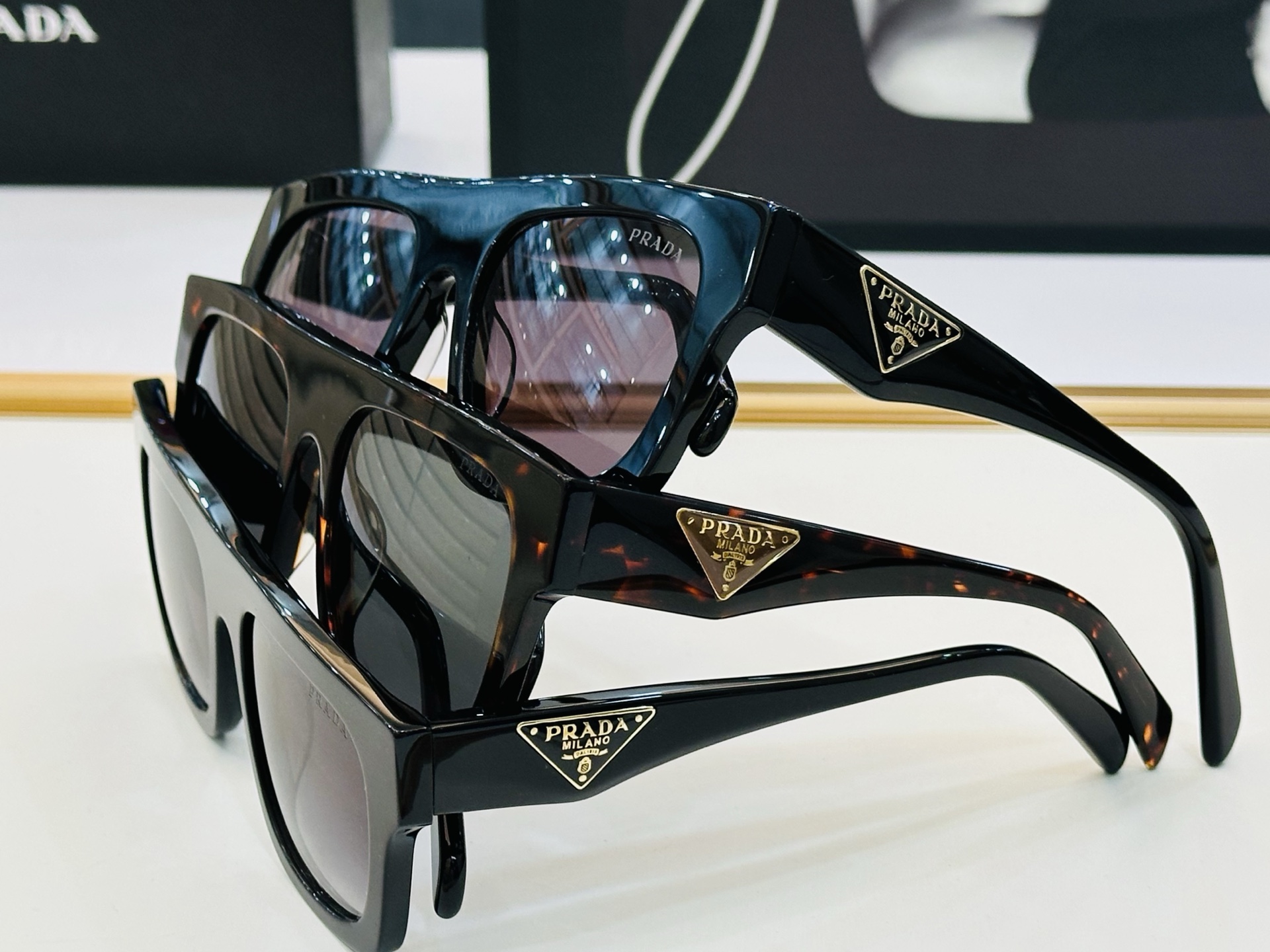 🔺PRAD*🔻普家 PRA61S Size：52口20-145  眼镜系列堪称精湛制作 彰显独特个 最新