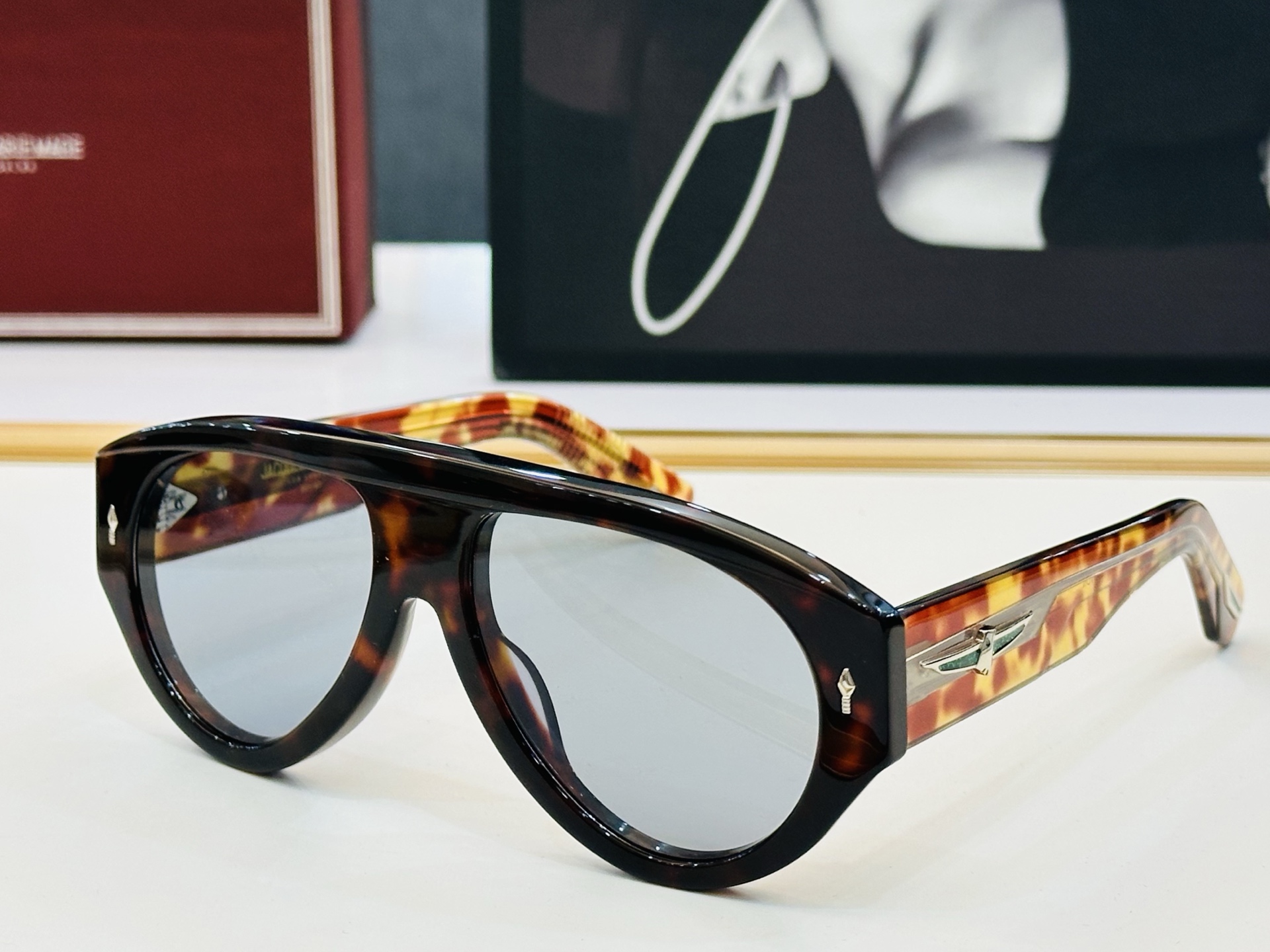 JACQUES MARIE DATTON 日本手工眼镜 镜框採用上板材打造出  SIZE：56口17-1