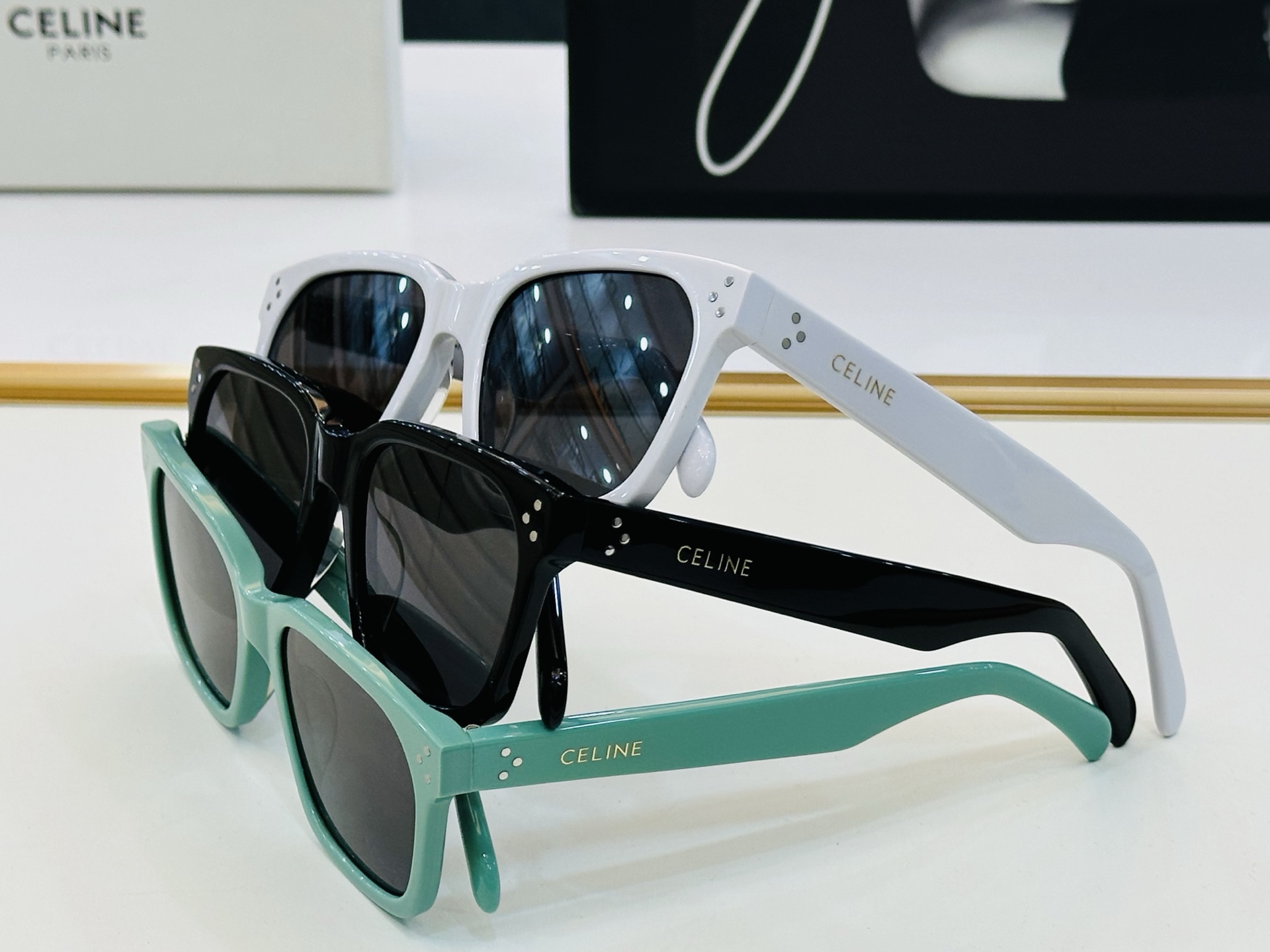 【CELINE】赛琳 CL40248 Size：54口19-145 一直热销的款式 欧美风 光泽度好 质