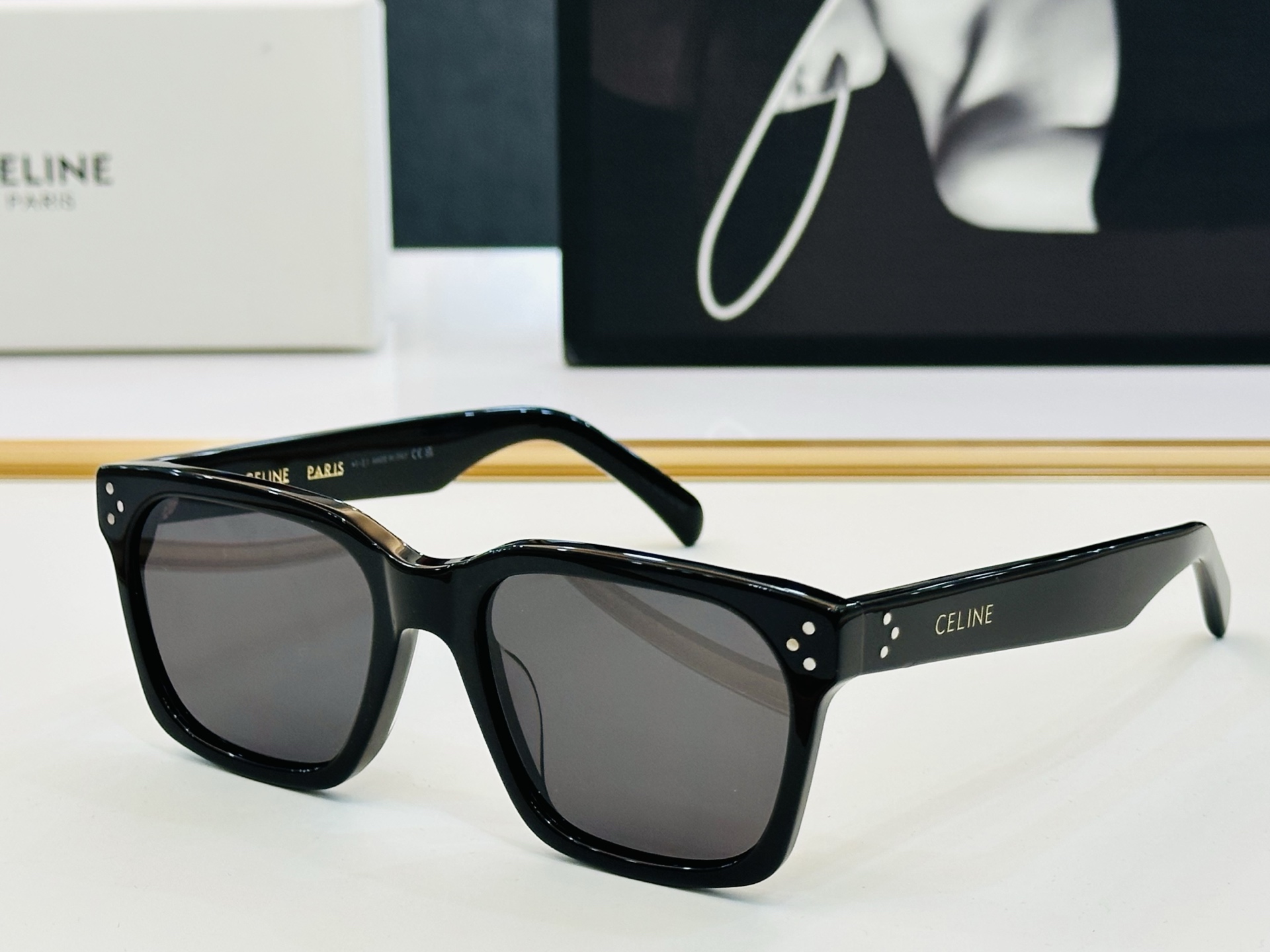 【CELINE】赛琳 CL40248 Size：54口19-145 一直热销的款式 欧美风 光泽度好 质