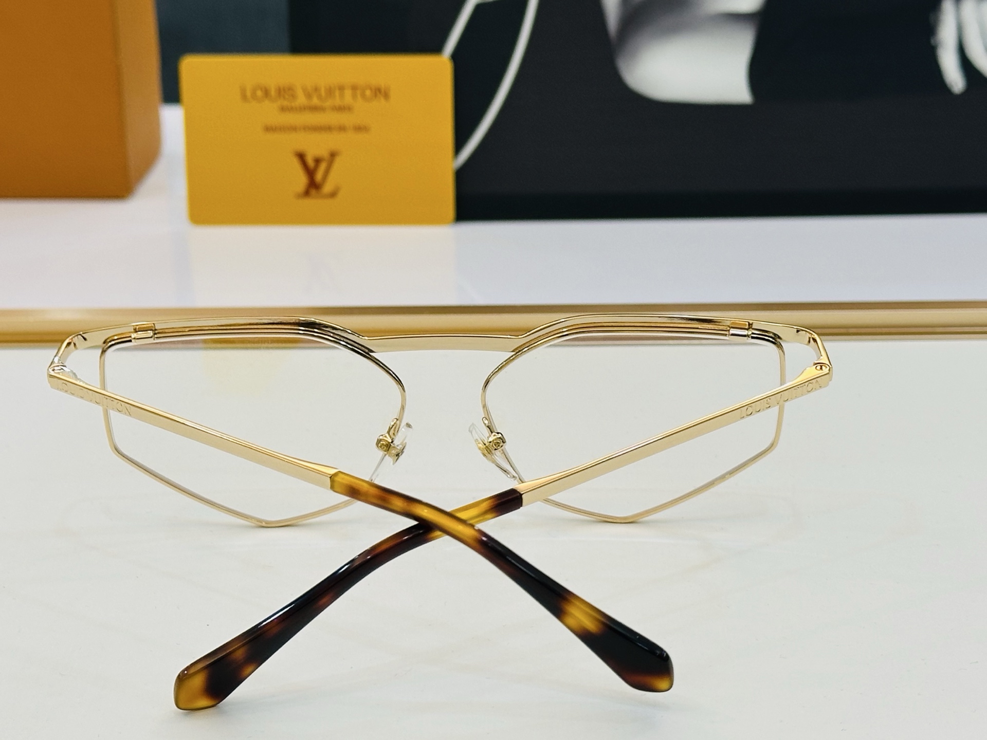路易家 🎩Z2786U Size：59口17-140   充满活力的 展现独特个性🌟展现大气的你 qj高