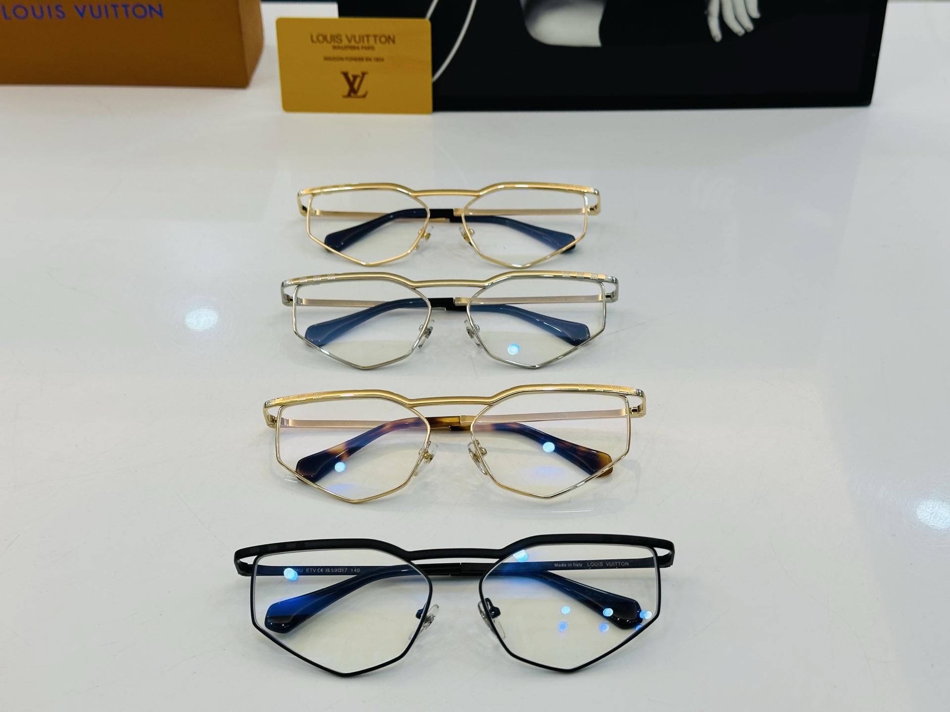 路易家 🎩Z2786U Size：59口17-140   充满活力的 展现独特个性🌟展现大气的你 qj高