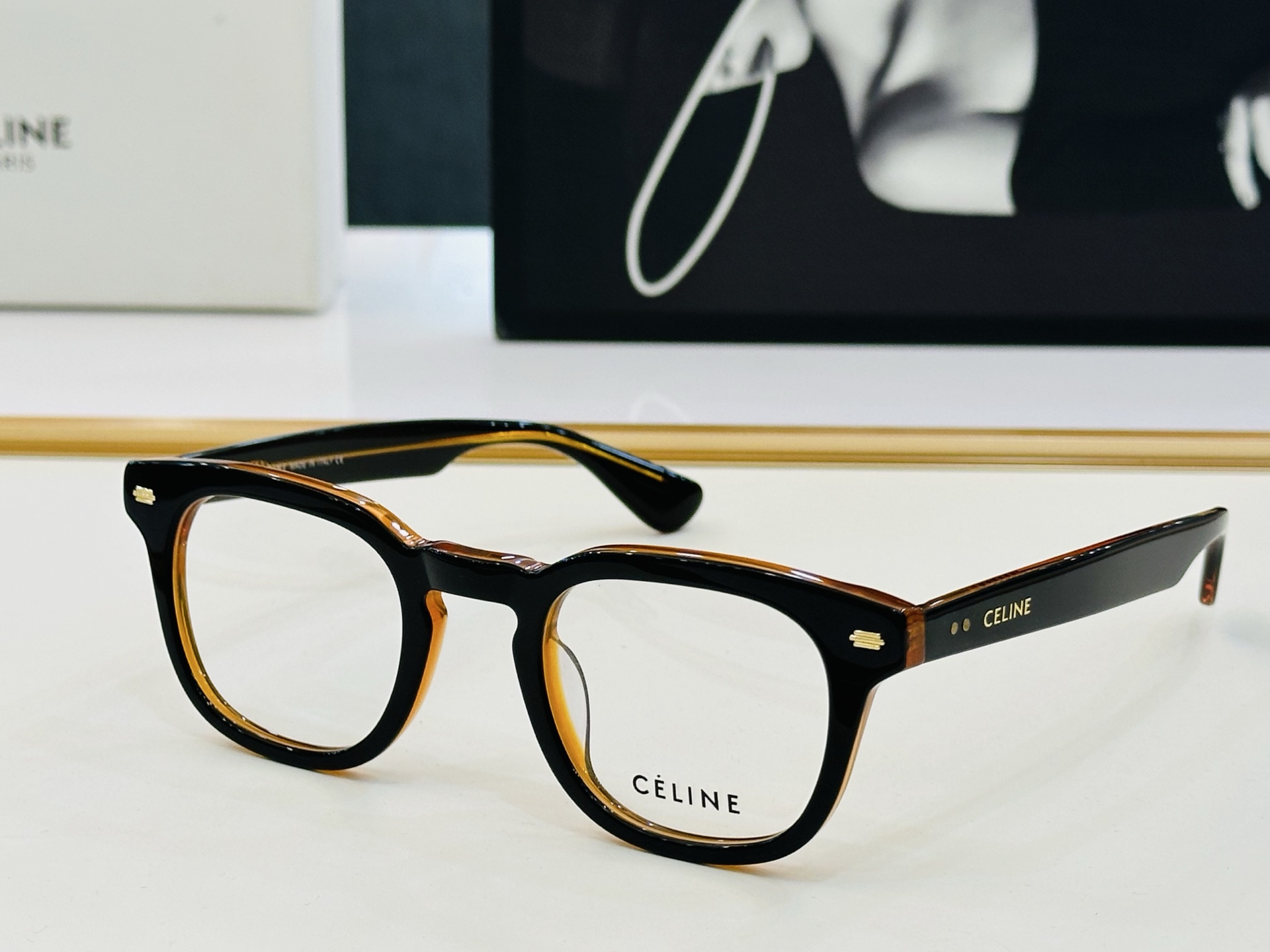 GUCCl*古家 时尚太阳镜 GG1033 Size：49口25-145  🎈超时尚☀☀💝🙏 L完美板材