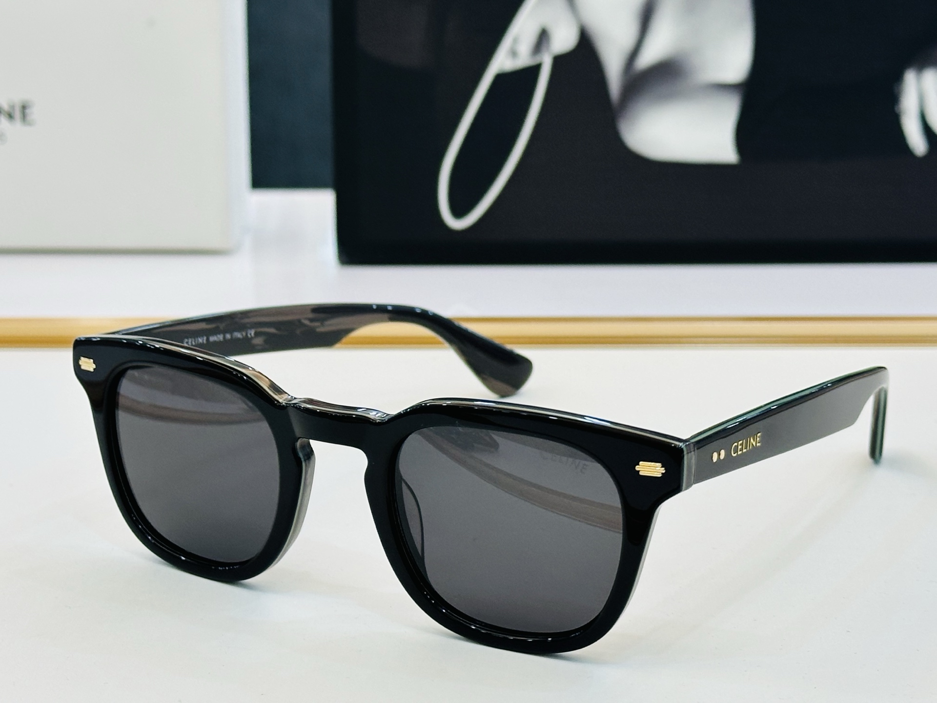 GUCCl*古家 时尚太阳镜 GG1033 Size：49口25-145  🎈超时尚☀☀💝🙏 L完美板材
