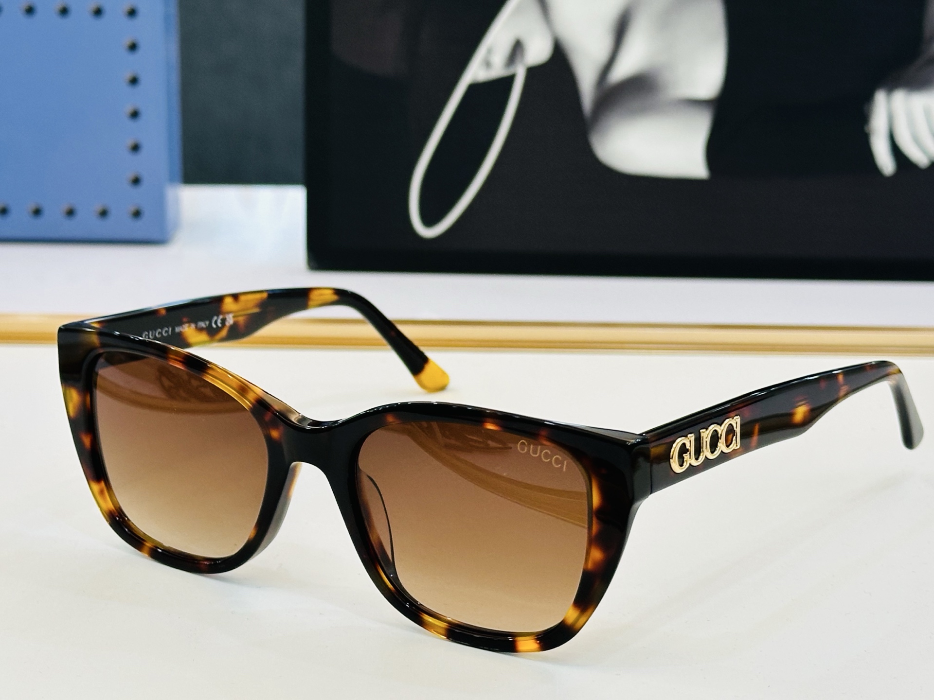 GUCCl*古家 时尚太阳镜 GG1890 Size：53口19-145  🎈超时尚☀☀💝🙏 Z 完美板