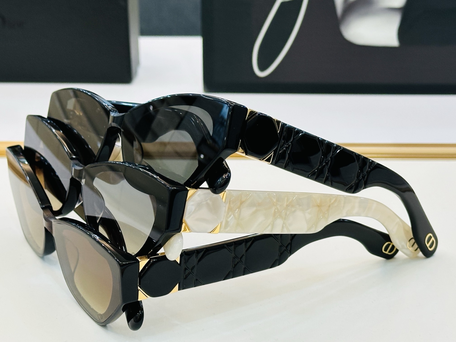 🔻🔻🔻DIO* 迪家 DSGTA37UCR Size：54口18-145 春夏款墨镜 😎🔆 XL搭配镜腿