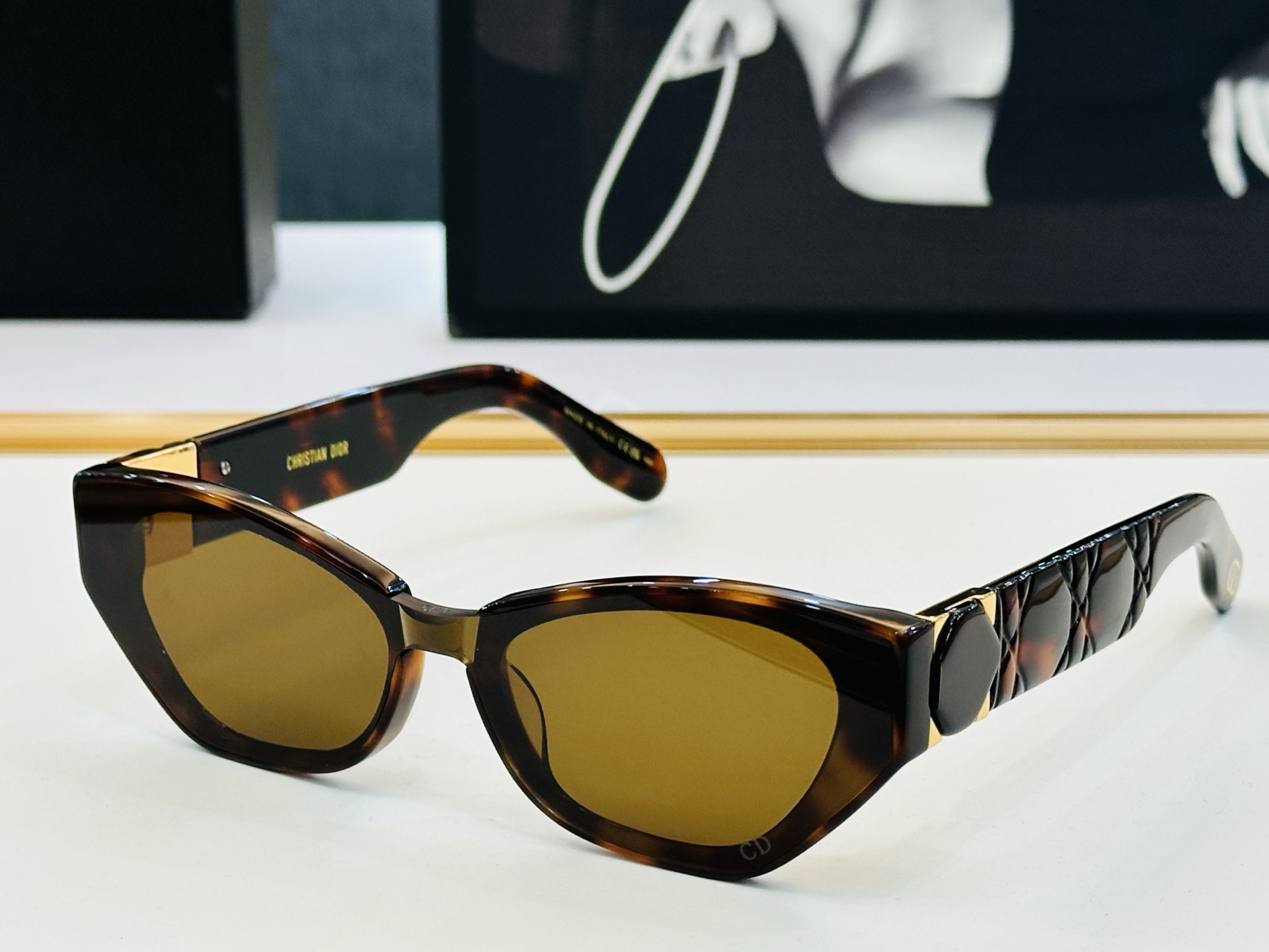 🔻🔻🔻DIO* 迪家 DSGTA37UCR Size：54口18-145 春夏款墨镜 😎🔆 XL搭配镜腿