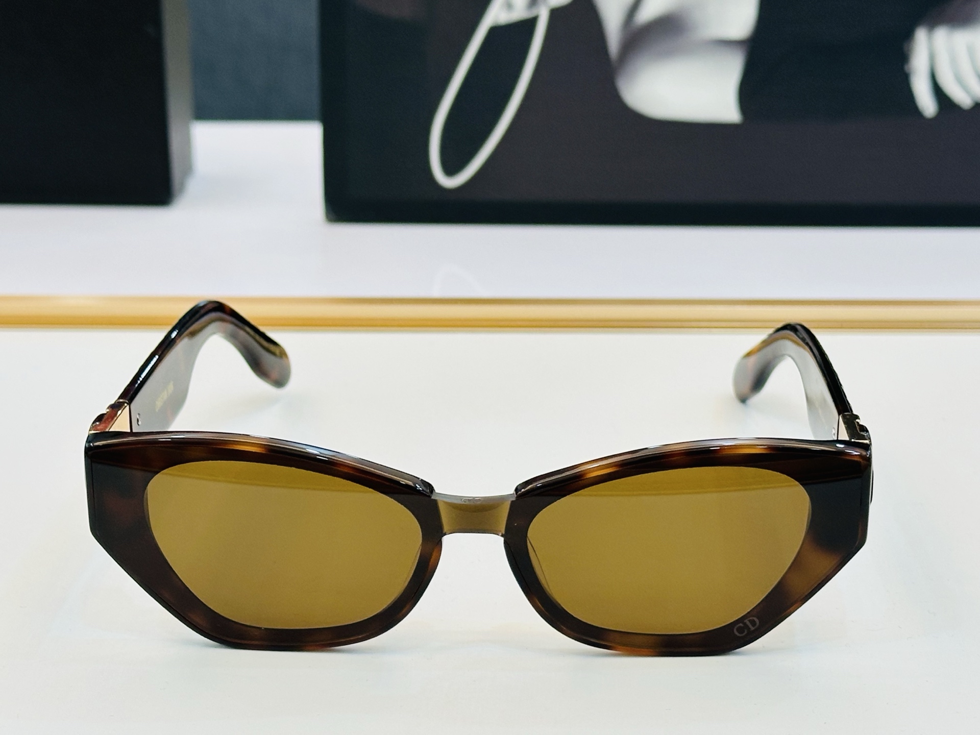 🔻🔻🔻DIO* 迪家 DSGTA37UCR Size：54口18-145 春夏款墨镜 😎🔆 XL搭配镜腿