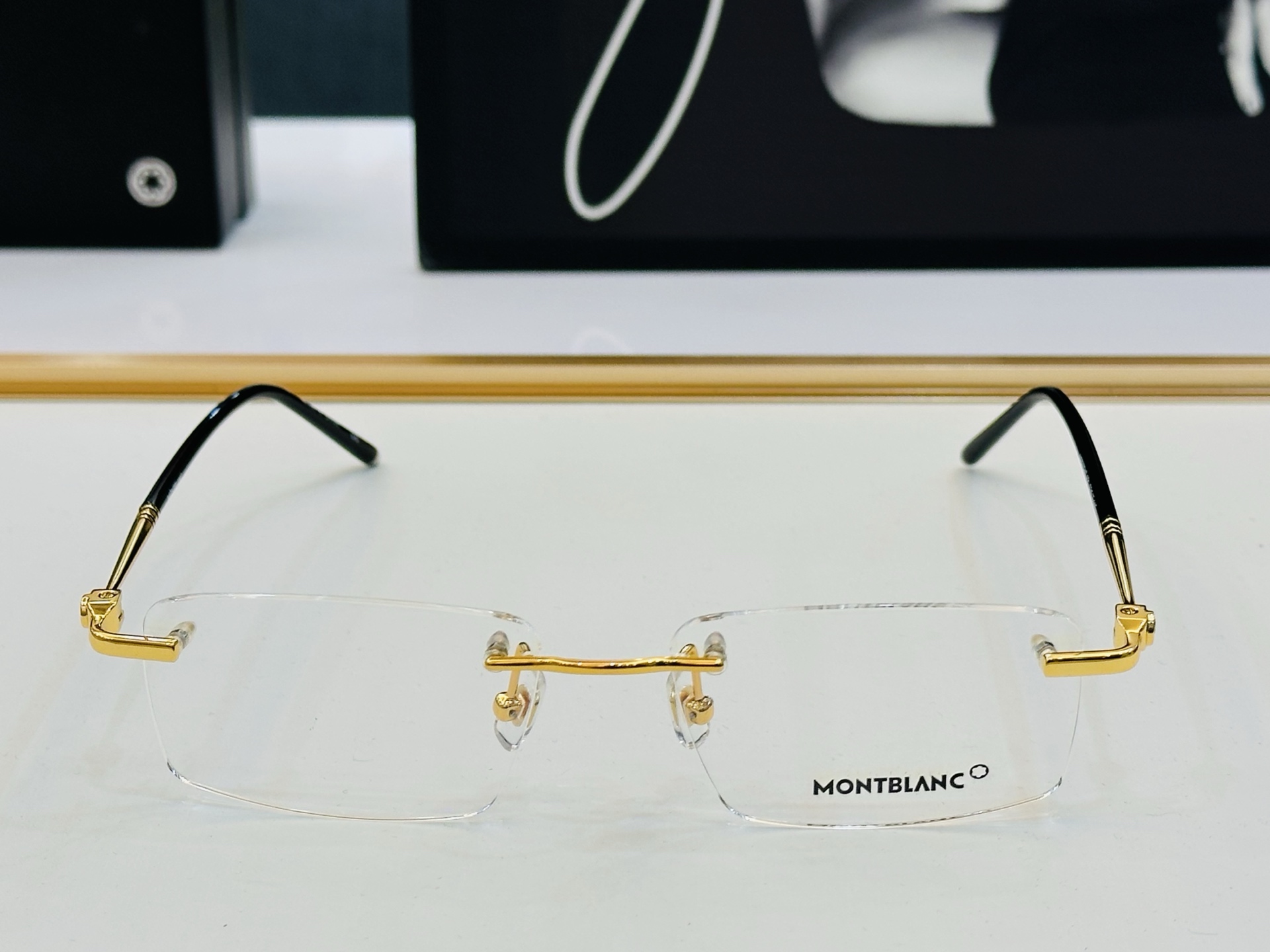 官网新品 MONTBLANC 万宝龙 MB03324  Size：55口17-145  做工精良 👍👍L