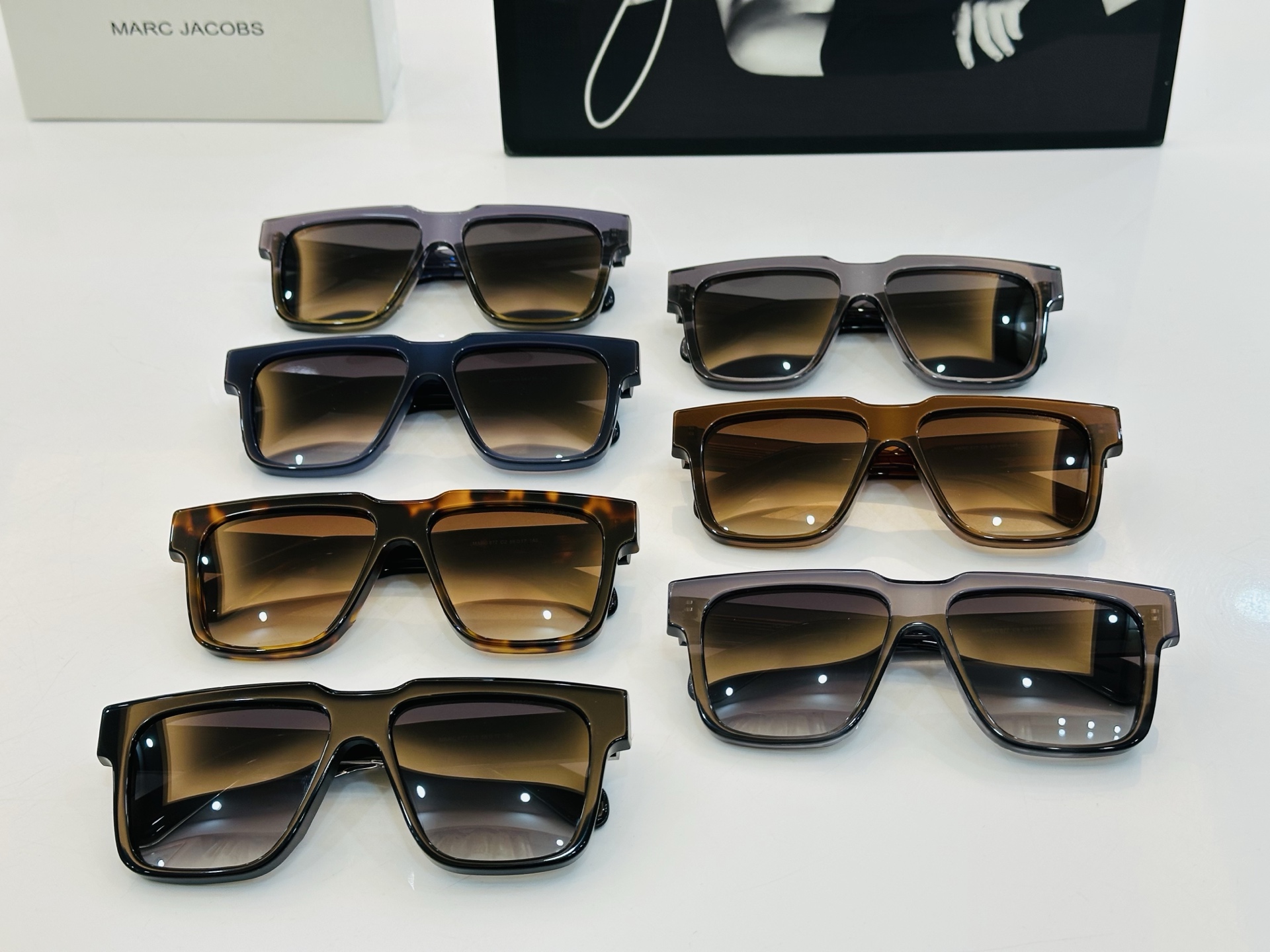 Marc jacobs 马杰家 MARC877 Size：56口17-145 采用今年流行的板材 Z完美