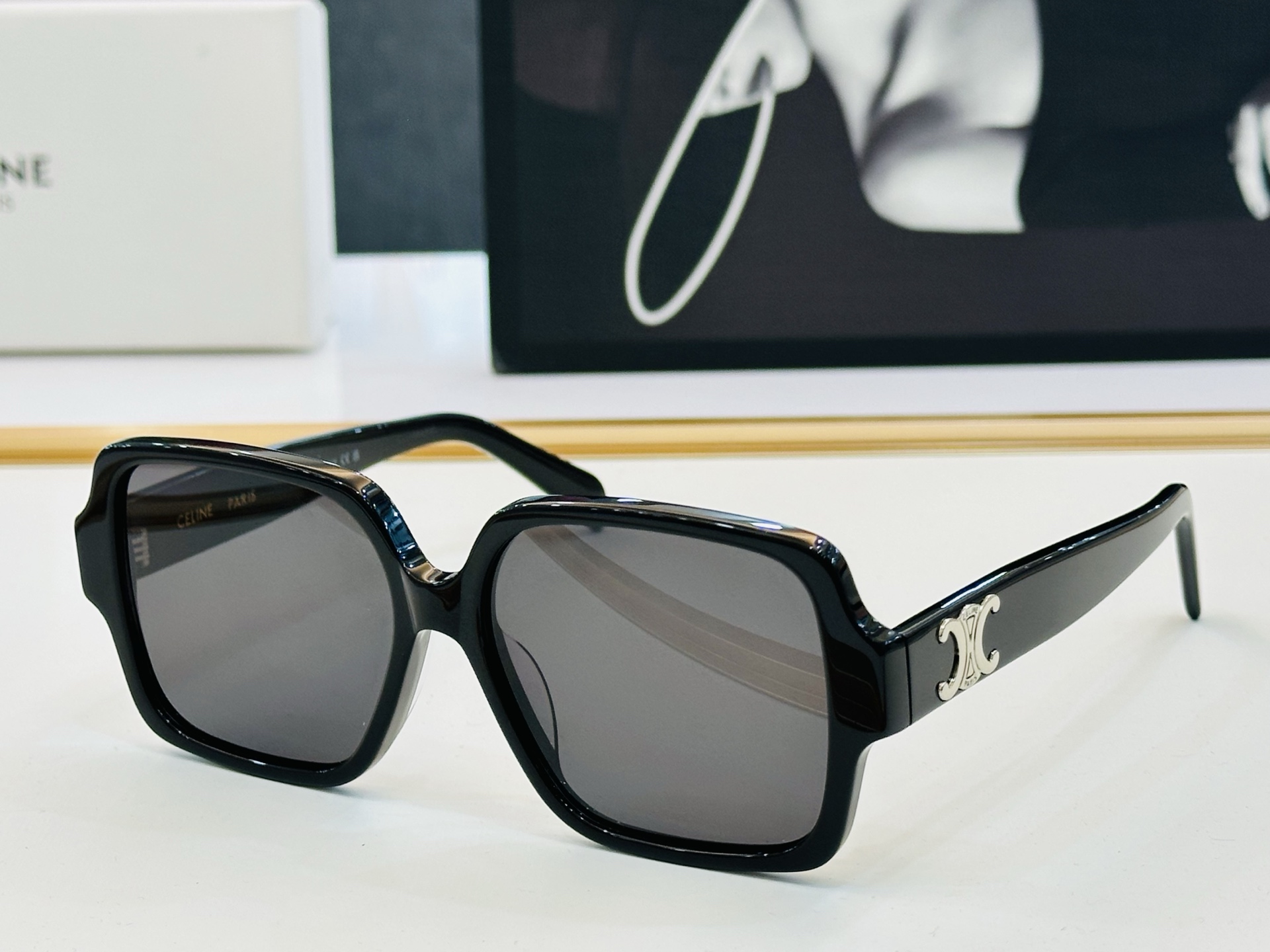 【CELINE】赛琳 CL40316  Size：55口15-140 一直热销的款式 欧美风 光泽度好 