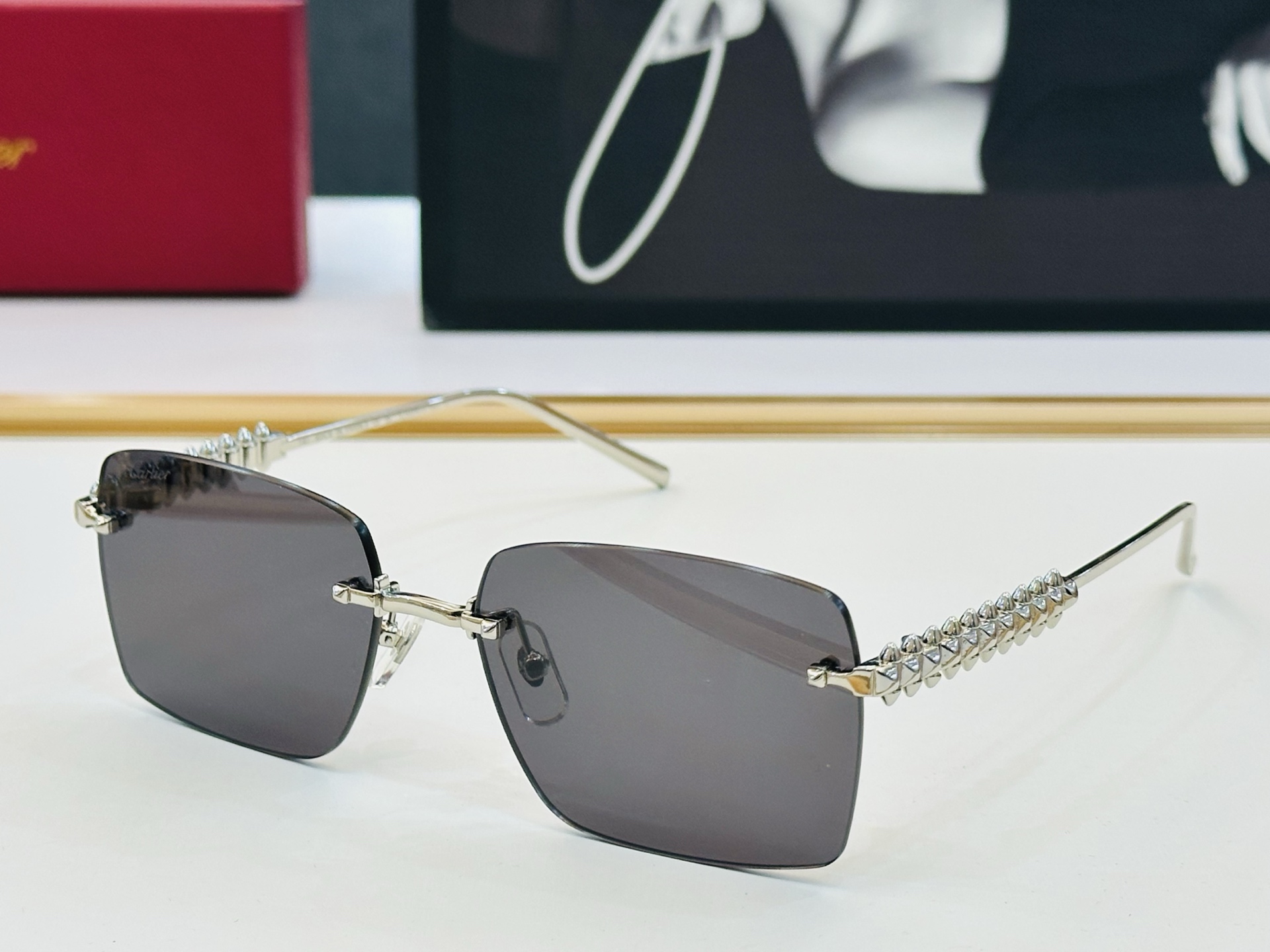 🆕 原版Cartie* 卡家 官网经典款 太阳镜 CT0545S Size：58口17-140电镀工艺精