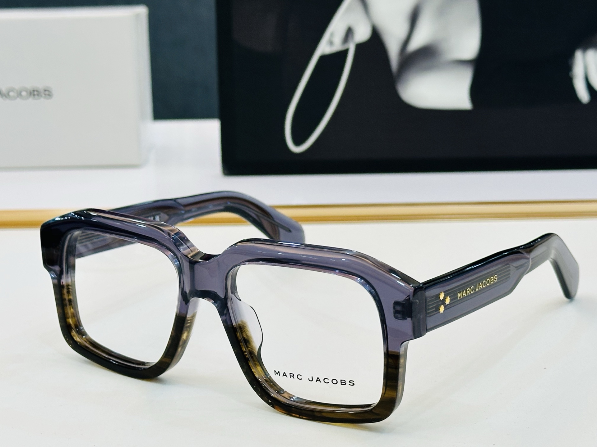 Marc jacobs 马杰家 MARC878   Size：54口20-145 采用今年流行的板材 Z