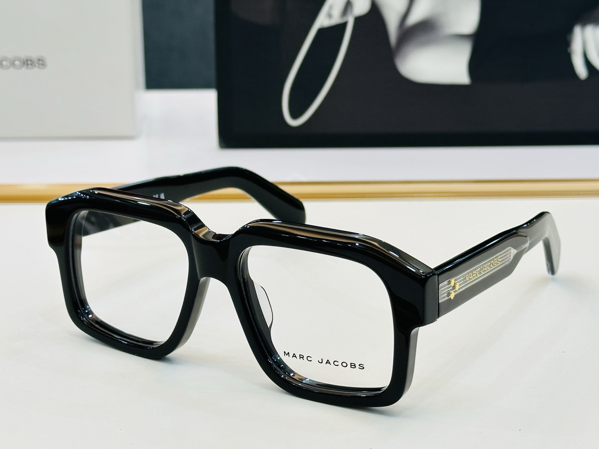 Marc jacobs 马杰家 MARC878   Size：54口20-145 采用今年流行的板材 Z