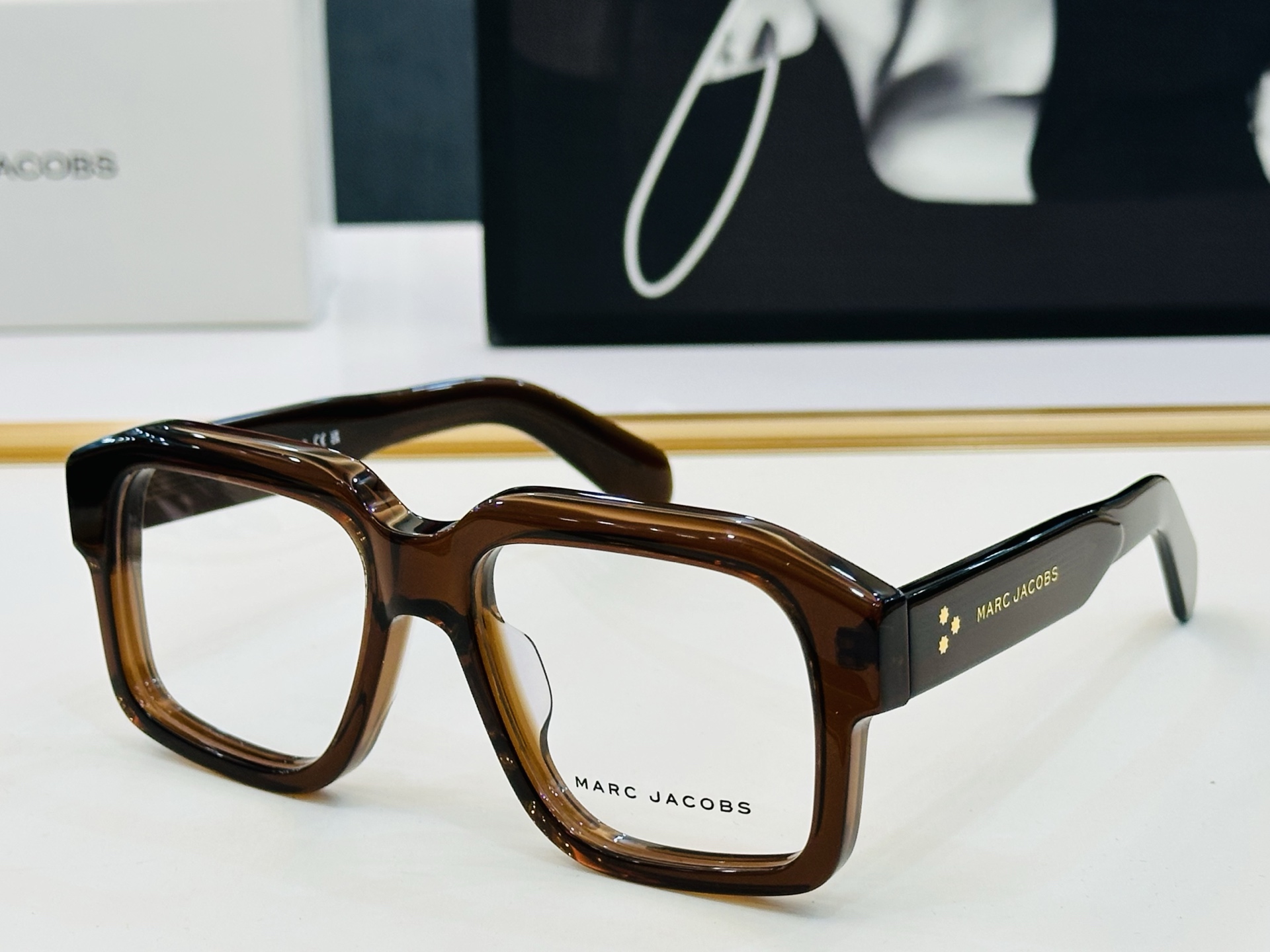 Marc jacobs 马杰家 MARC878   Size：54口20-145 采用今年流行的板材 Z