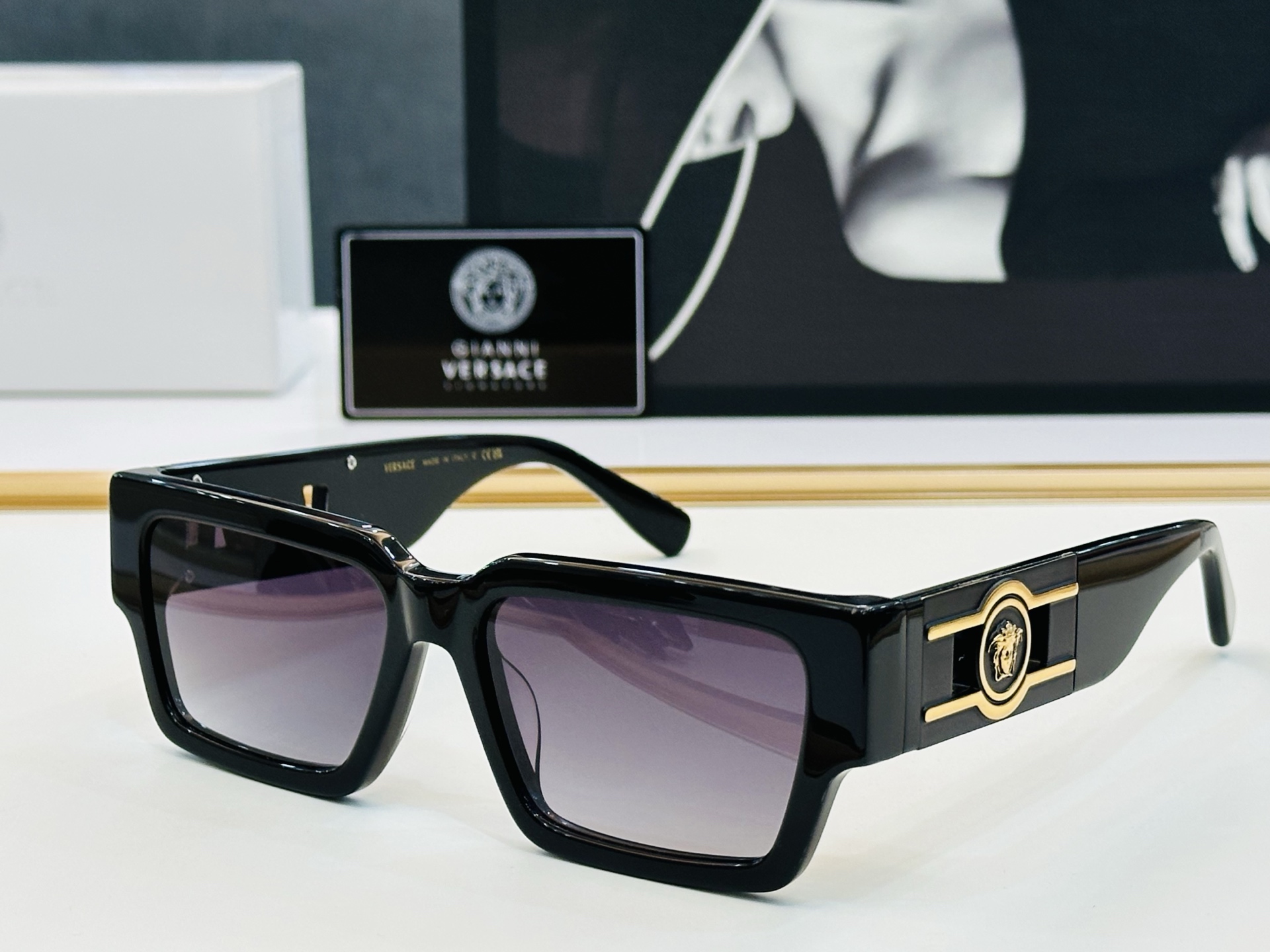 🎉🎉范思家 VERSACE✨VE4459 
 Size：56口17-140 ✨C有范 