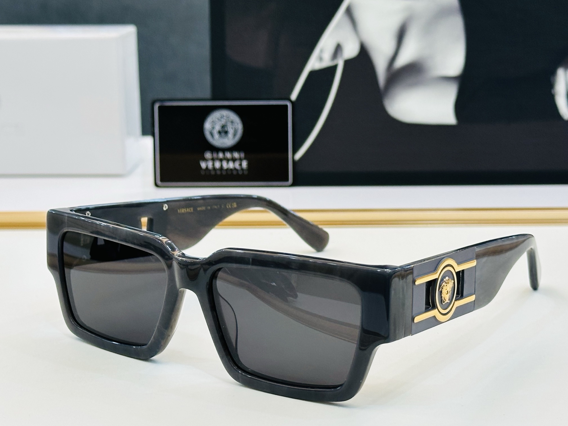 🎉🎉范思家 VERSACE✨VE4459 
 Size：56口17-140 ✨C有范 